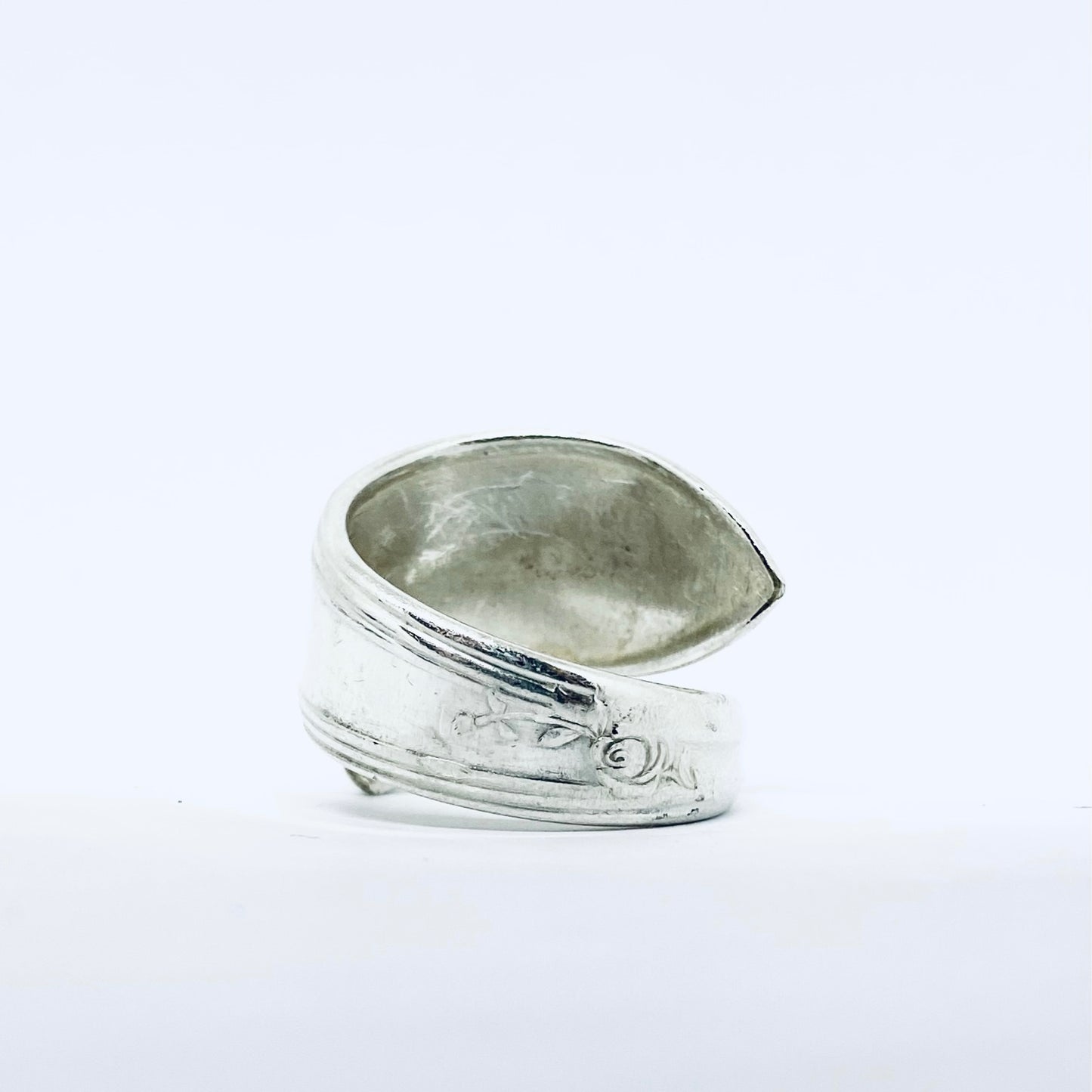 Anello Artigianale con Iniziale G