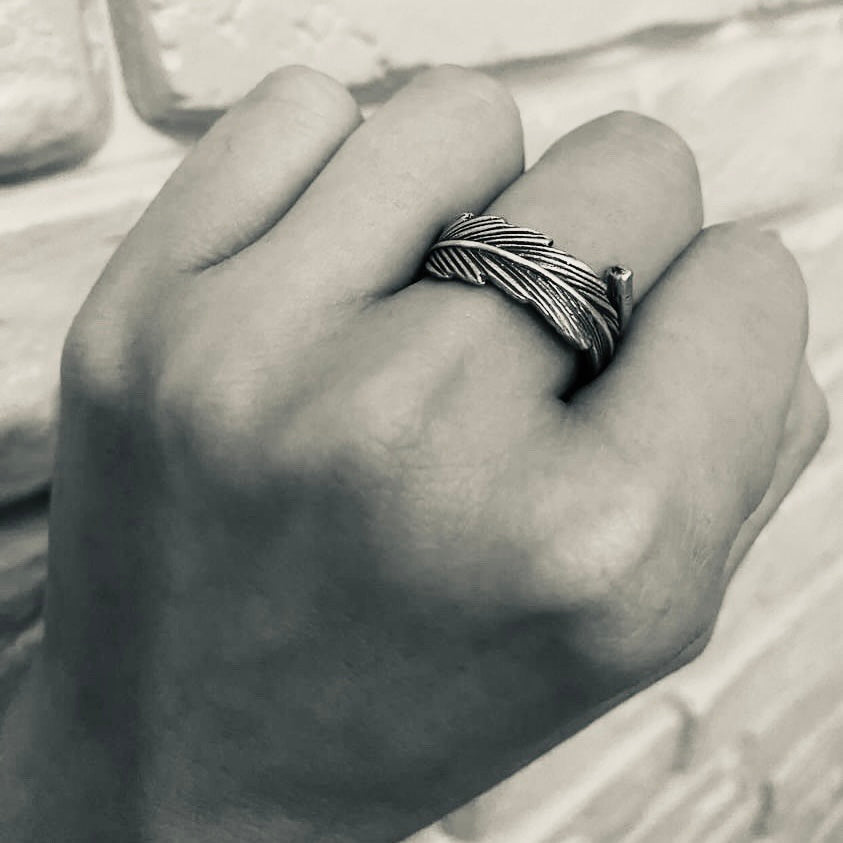 Anello Artigianale PIUMA Mod. SPILLA Realizzato con Antica spilla in Argento (Prima Metà del ’900)