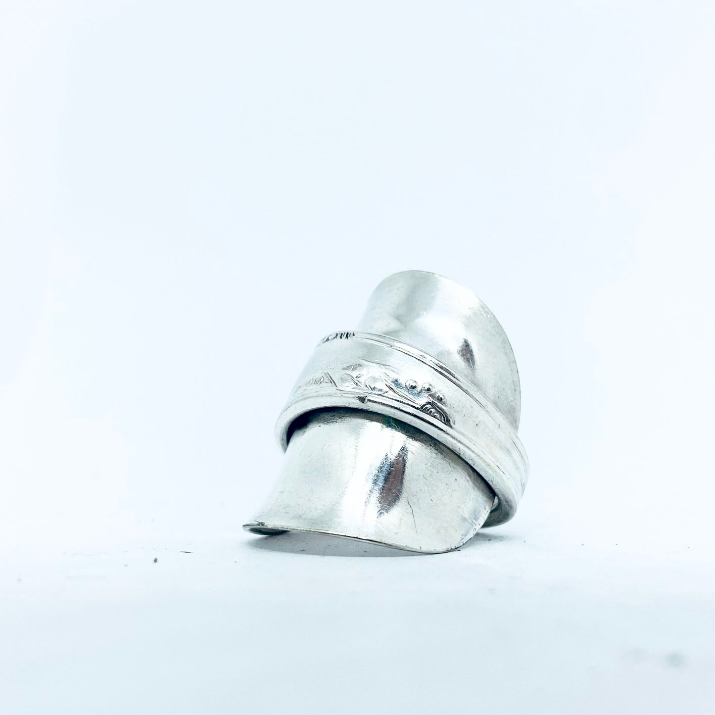 Anello Artigianale PAPPA Mod. INTERO Realizzato con intero Antico Cucchiaino in Argento (Prima Metà del ’900)