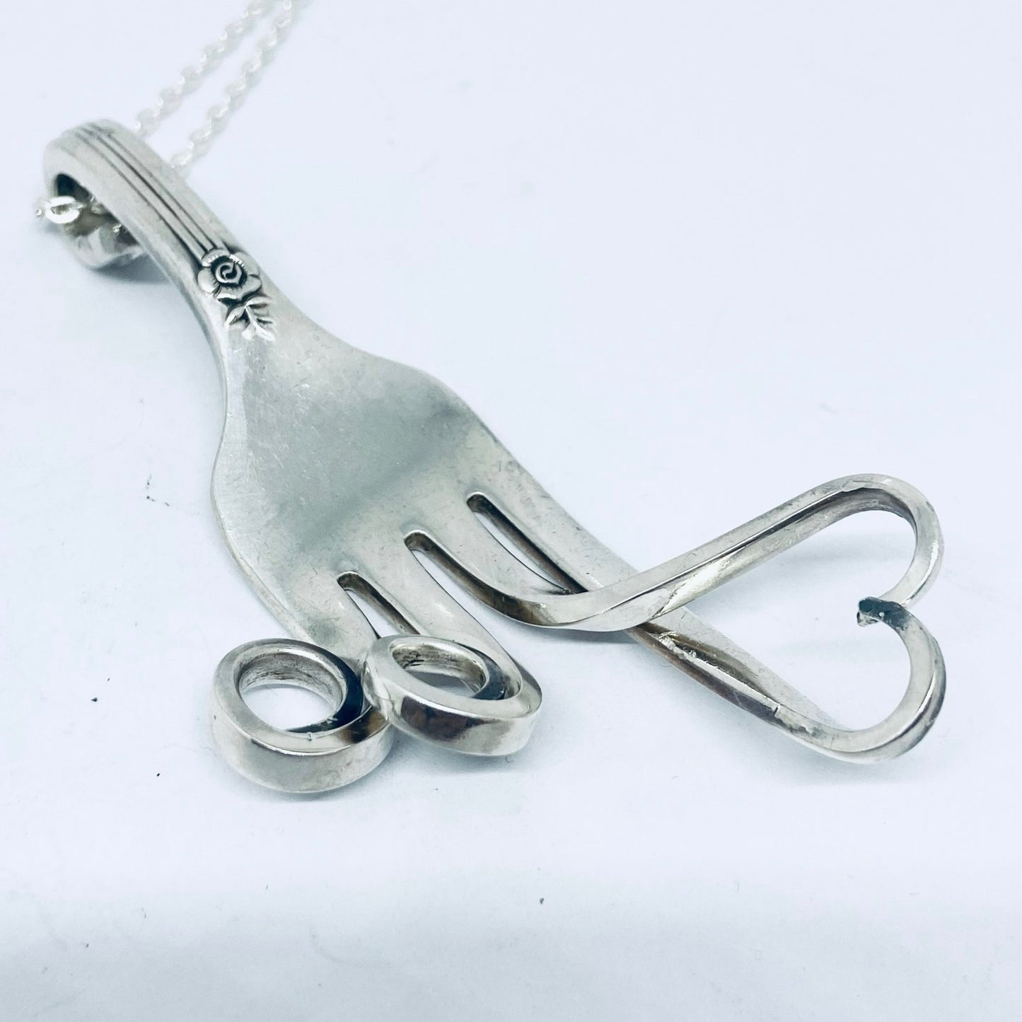 Pendente Artigianale Mod. FORCHETTA INNAMORATA Realizzato con Antica Posata in Argento (Prima Metà del ’900)