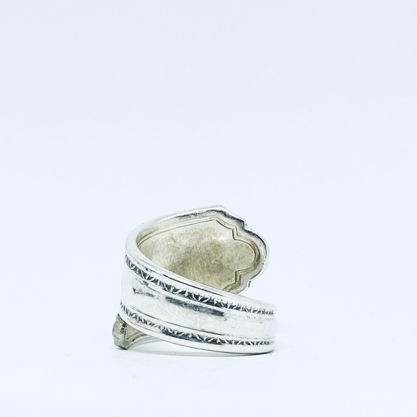 Anello Artigianale con Iniziale S