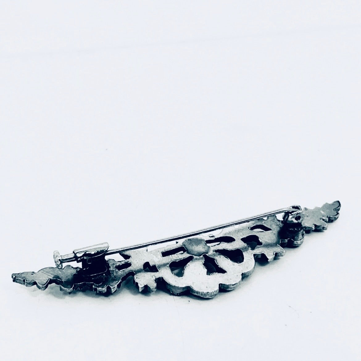 Anello Artigianale FIOCCO Mod. SPILLA Realizzato con Antica spilla in Argento (Prima Metà del ’900)