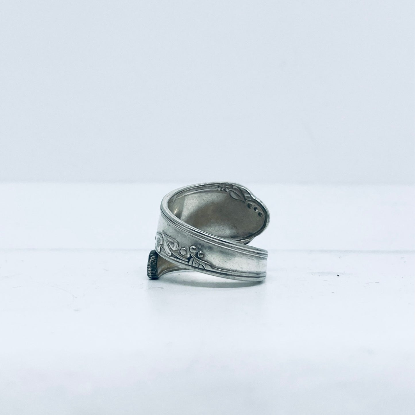 Anello Artigianale Mod. SPIRALE Realizzato con Antica posata in Argento (Prima Metà del ’900)