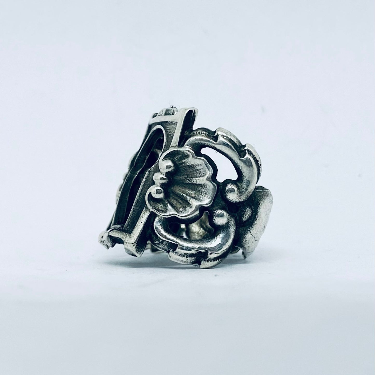 Anello Artigianale “SERRATURA CONCHIGLIE” Realizzato con serratura in Argento (Prima Metà del ’900)