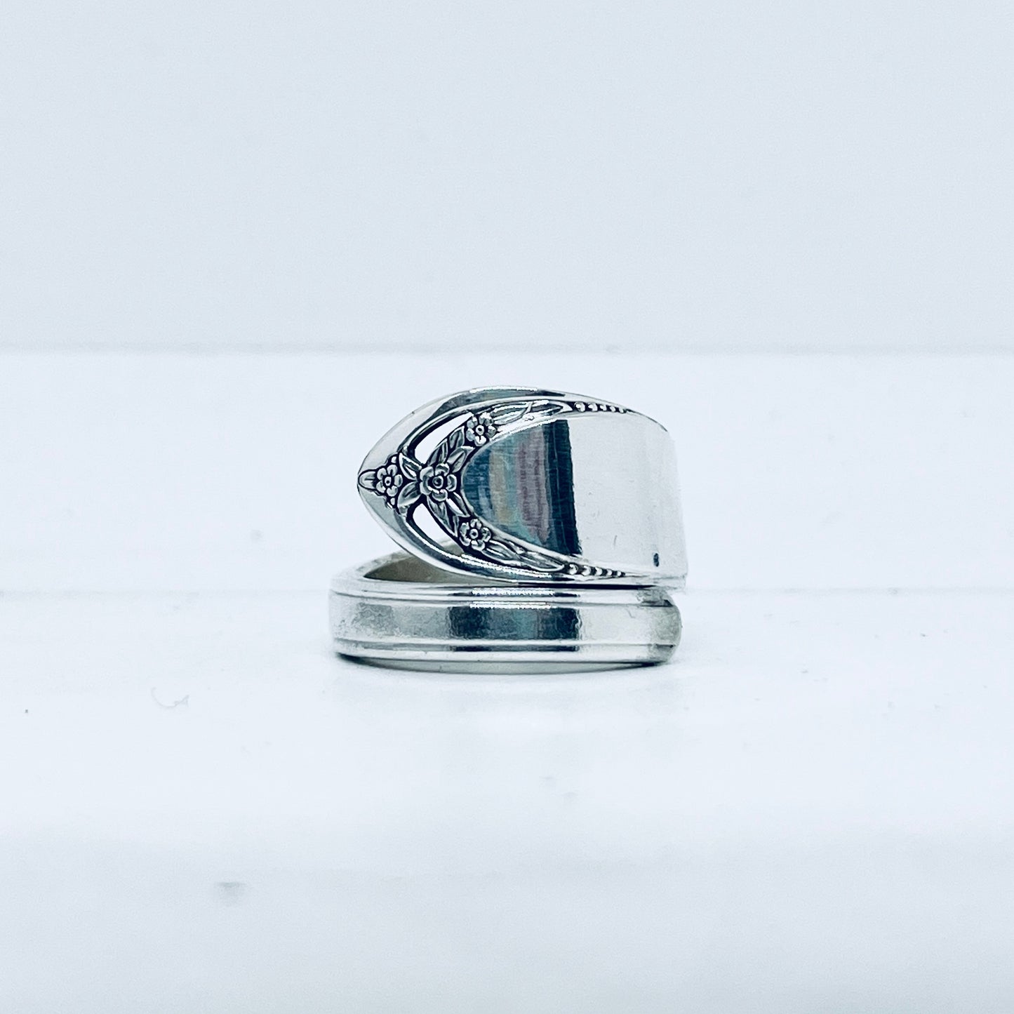 Anello Artigianale Mod. SPIRALE Realizzato con Antica posata in Argento (Prima Metà del ’900)