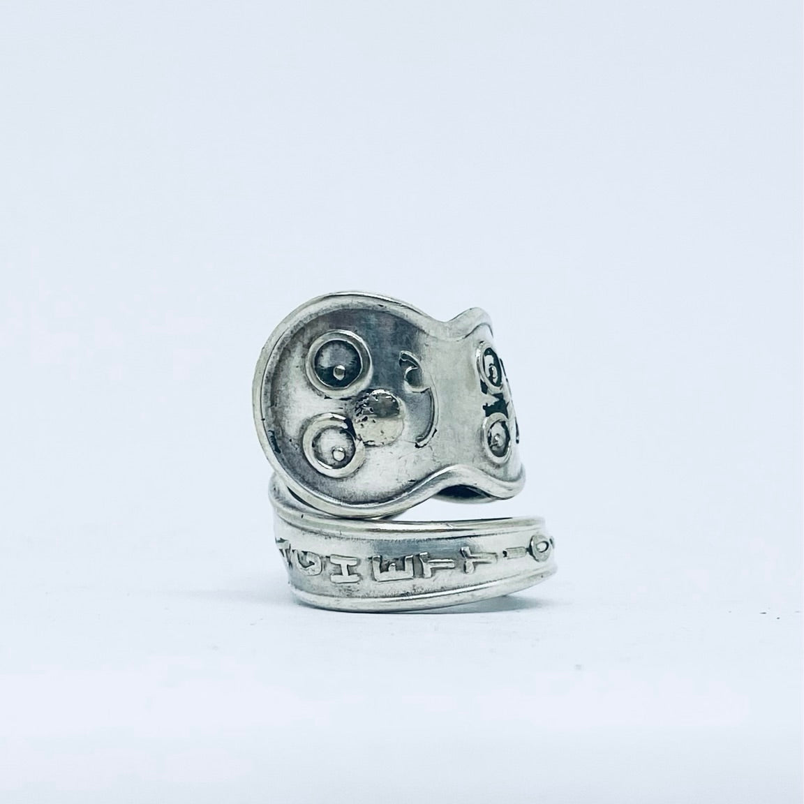 Anello Artigianale SPAGHETTIOS Mod. SPIRALE Realizzato con Antica posata in Argento (Prima Metà del ’900)