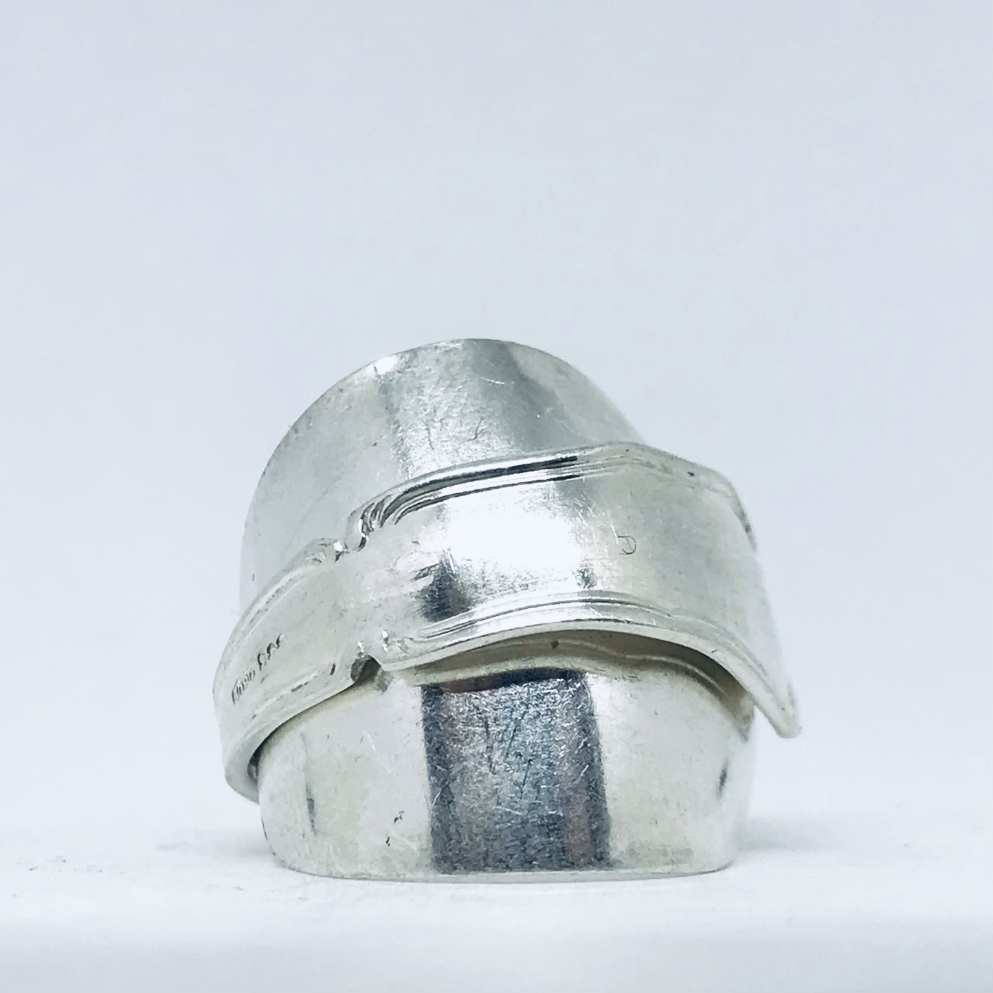 Anello Artigianale Mod. INTERO Realizzato con intero Antico Cucchiaino in Argento (Prima Metà del ’900)