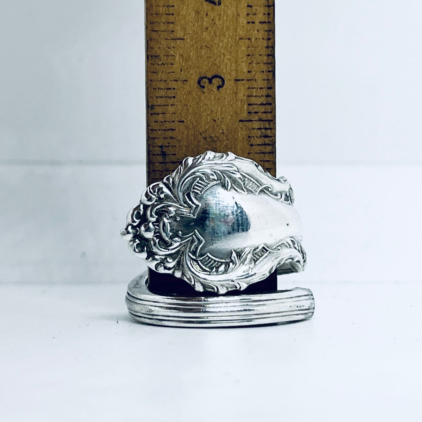 Anello Artigianale Mod. SPIRALE Realizzato con Antica posata in Argento (Prima Metà del ’900)