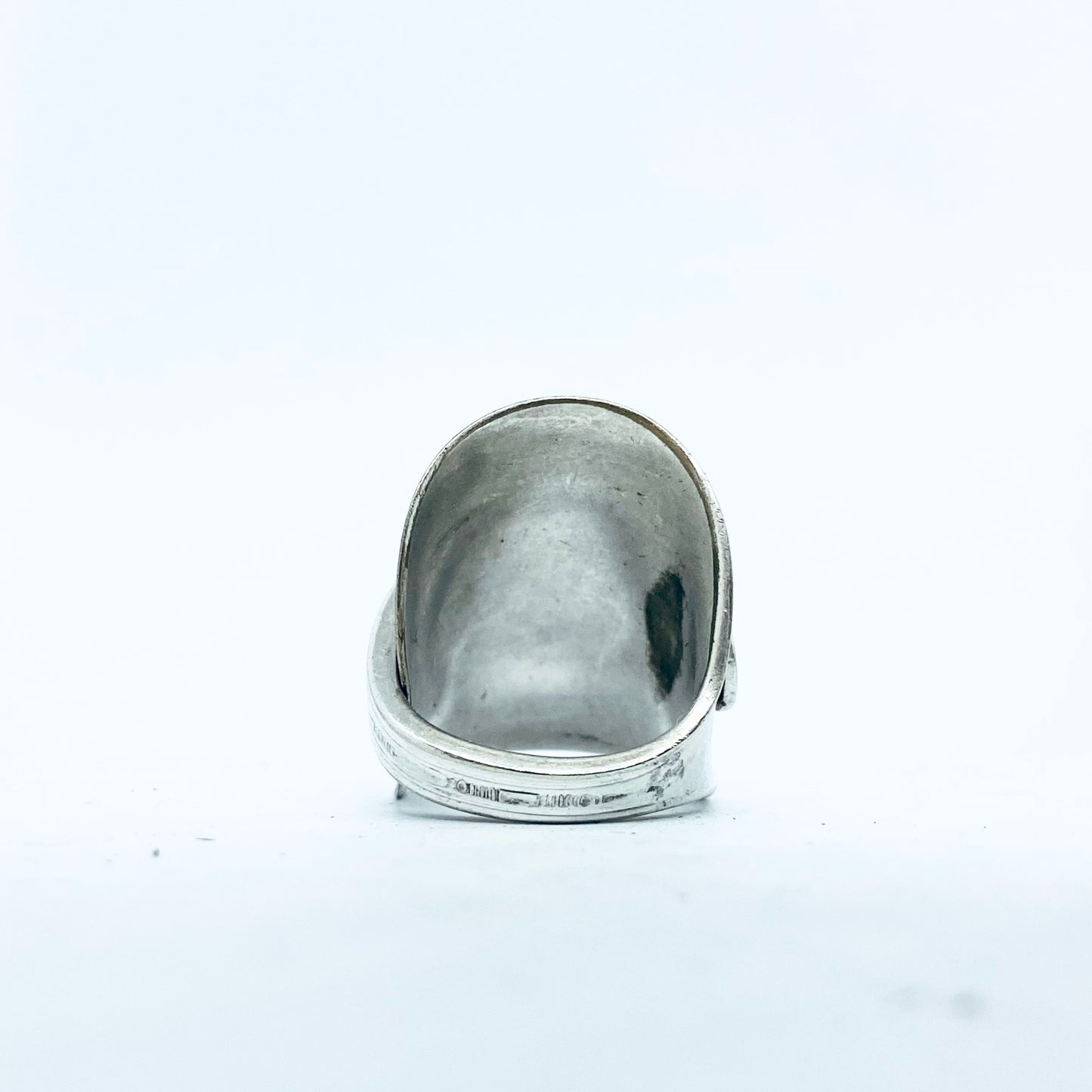 Anello Artigianale PAPPA Mod. INTERO Realizzato con intero Antico Cucchiaino in Argento (Prima Metà del ’900)