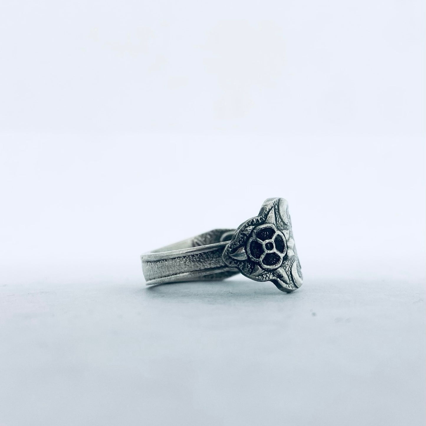 Anello Artigianale RUSSIA Mod. CLASSICO/SPIRALE Realizzato con Antica posata in Argento (Prima Metà del ’900)