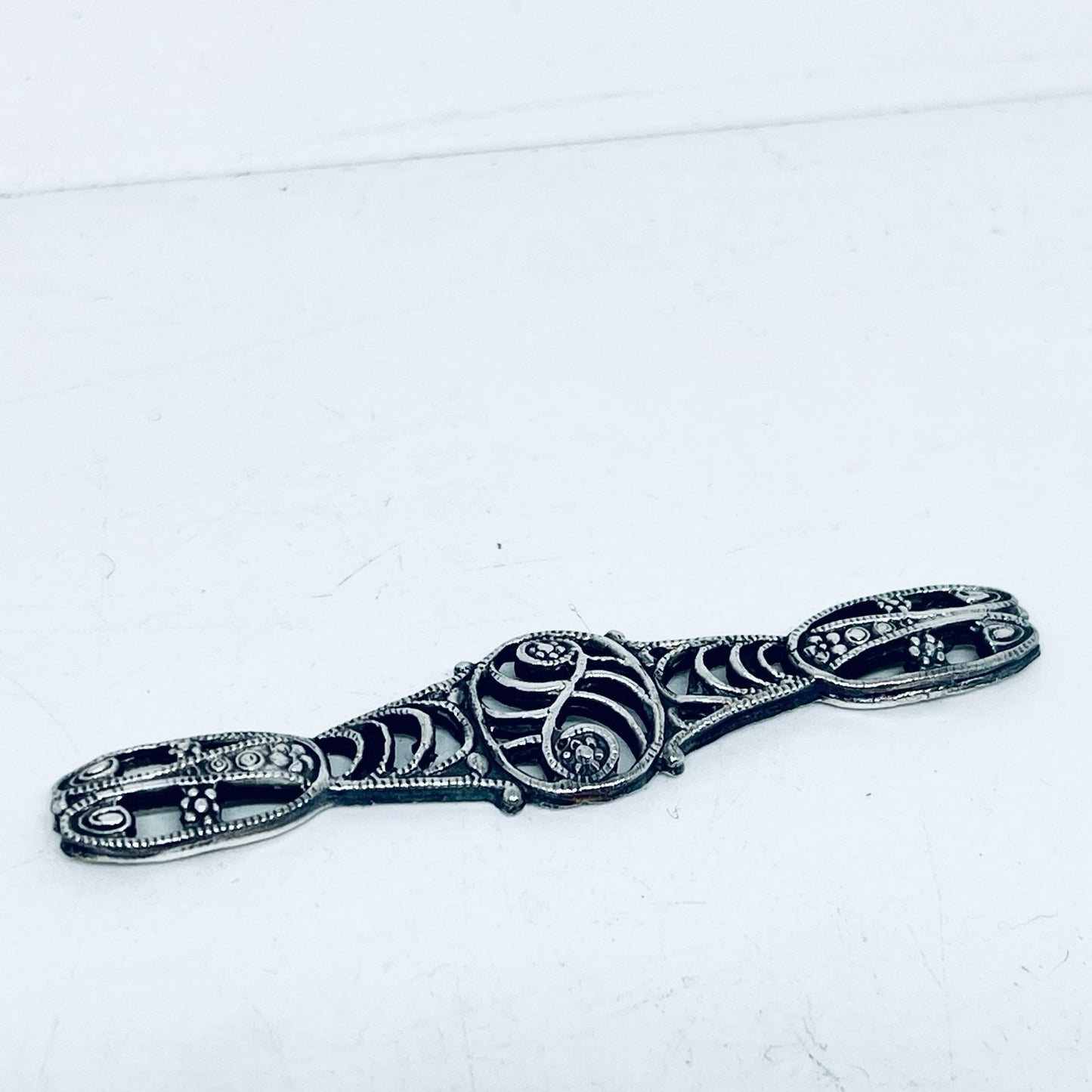 Anello Artigianale “BOCCHETTA SERRATURA TAO” Realizzato con bocchetta serratura in Argento (Prima Metà del ’900)