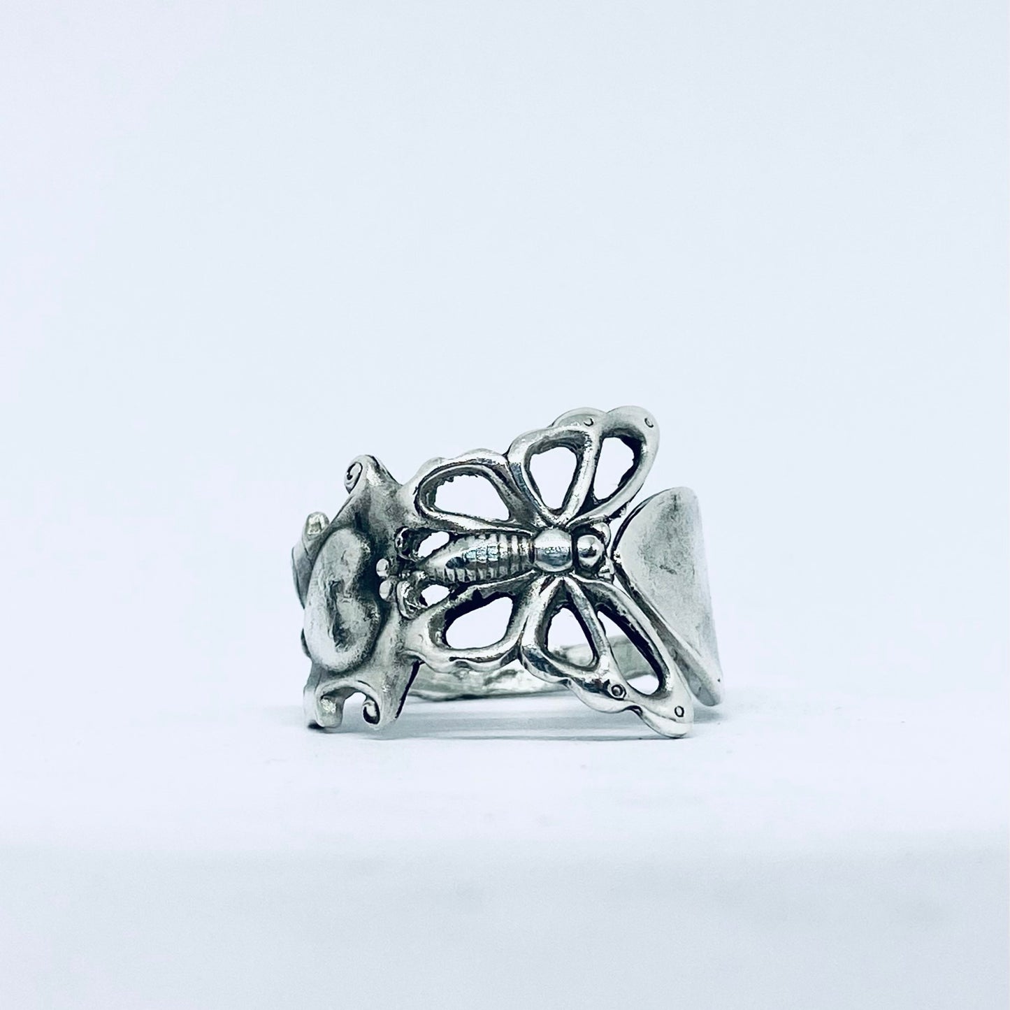 Anello Artigianale FARFALLA CUORE Mod. SPILLA Realizzato con Antica spilla in Argento (Prima Metà del ’900)