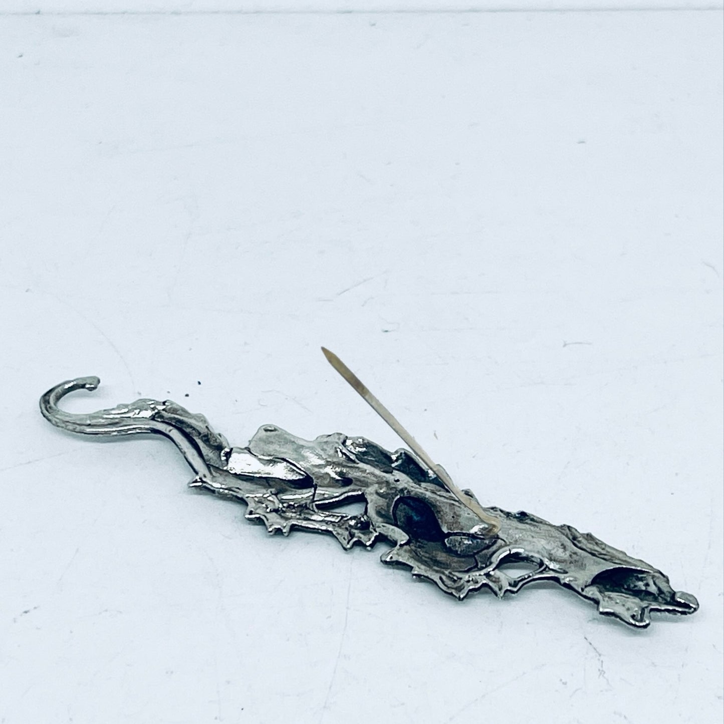 Anello Artigianale DRAGONE Mod. SPILLA Realizzato con Antica spilla in Argento (Prima Metà del ’900)