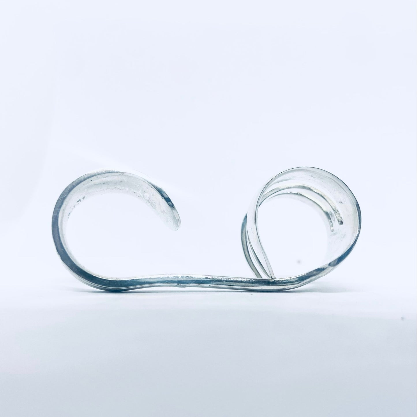 Anello Artigianale FORCHETTINA Mod. TRIPLO TIRAPUGNI Realizzato con Antica posata in Argento (Prima Metà del ’900)