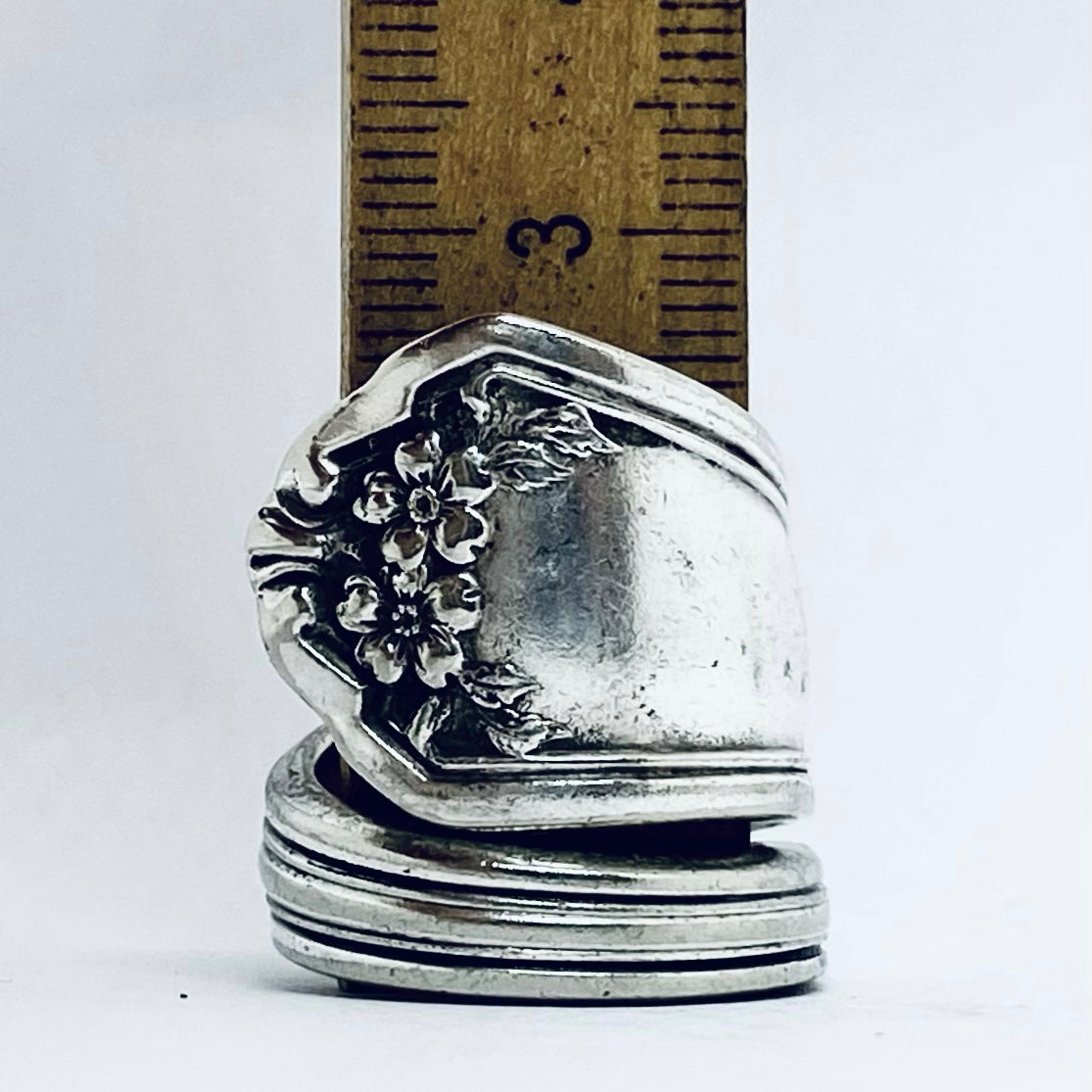 Anello Artigianale Mod. SPIRALE Realizzato con Antica posata in Argento (Prima Metà del ’900)