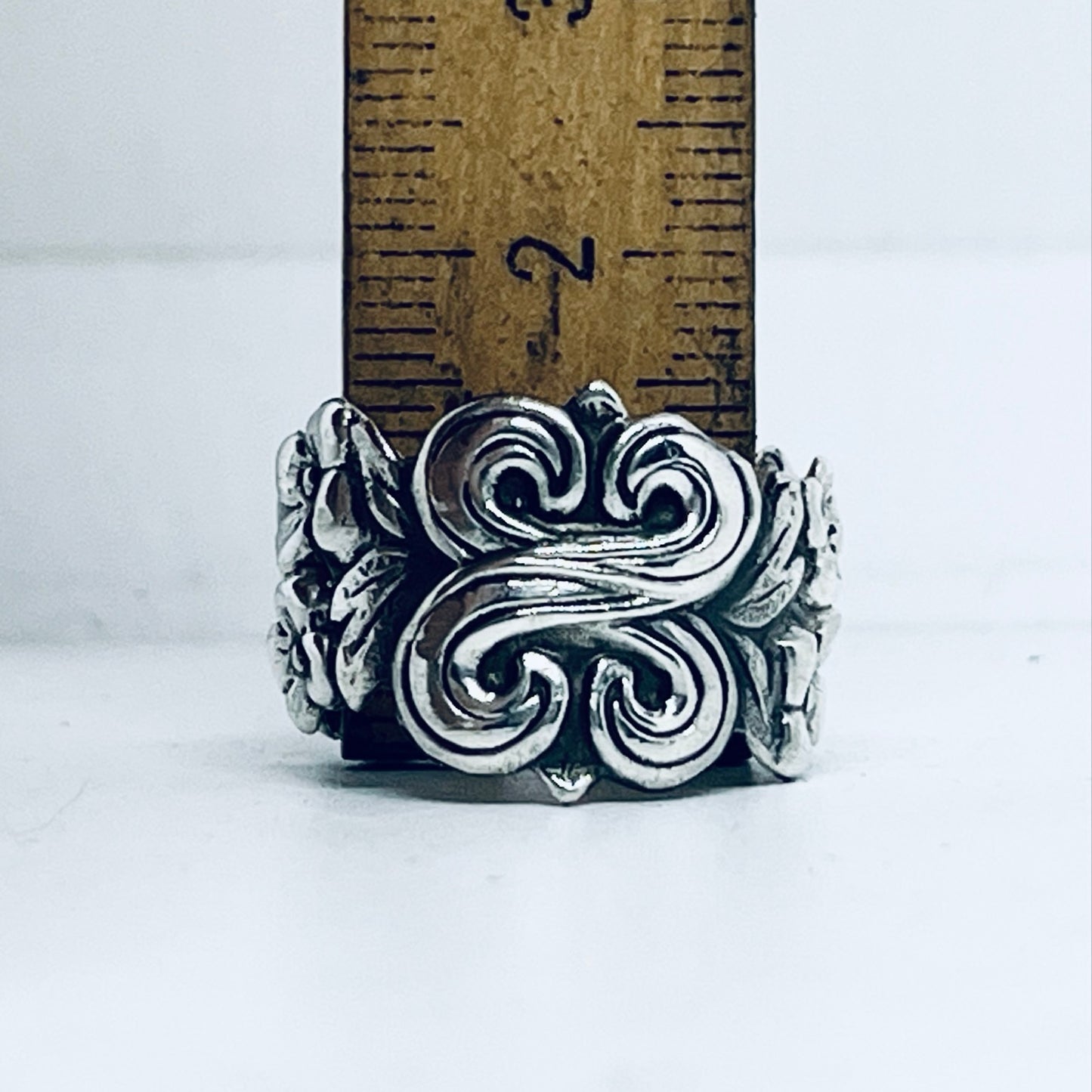 Anello Artigianale “BOCCHETTA SERRATURA NODO” Realizzato con bocchetta serratura in Argento (Prima Metà del ’900)
