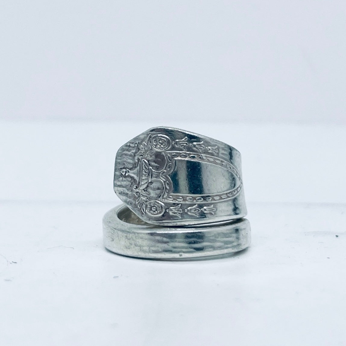 Anello Artigianale Mod. SPIRALE Realizzato con Antica posata in Argento (Prima Metà del ’900)