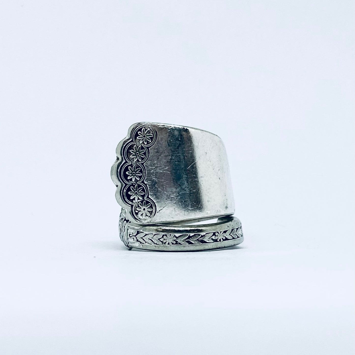 Anello Artigianale Mod. SPIRALE Realizzato con Antica posata in Argento (Prima Metà del ’900)