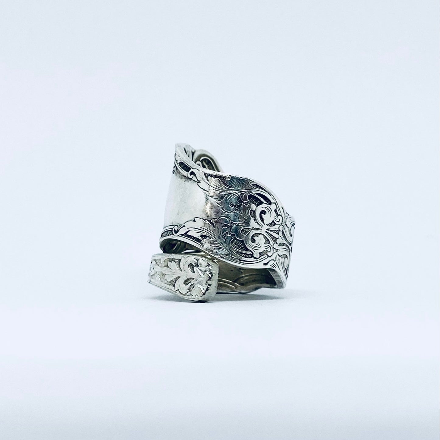 Anello Artigianale Mod. SPIRALE Realizzato con Antica posata in Argento (Prima Metà del ’900)