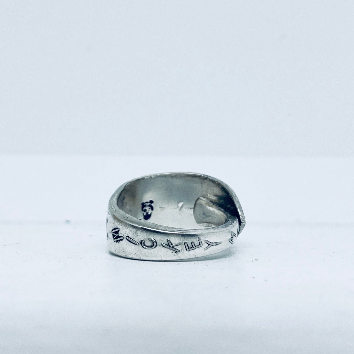 Anello Artigianale MICKEY MOUSE Mod. CLASSICO Realizzato con Antica posata in Argento (Prima Metà del ’900)