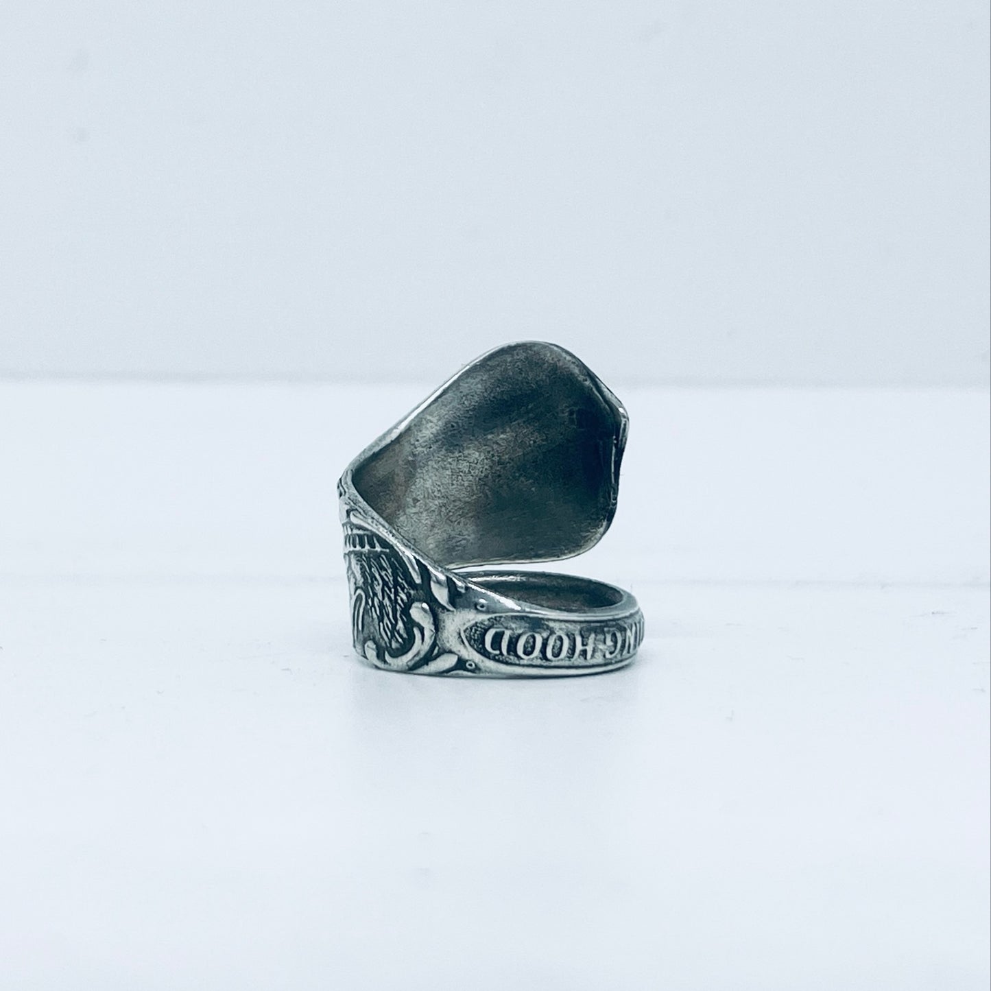 Anello Artigianale CAPPUCCETTO ROSSO Mod. SPIRALE Realizzato con Antica posata in Argento (Prima Metà del ’900)