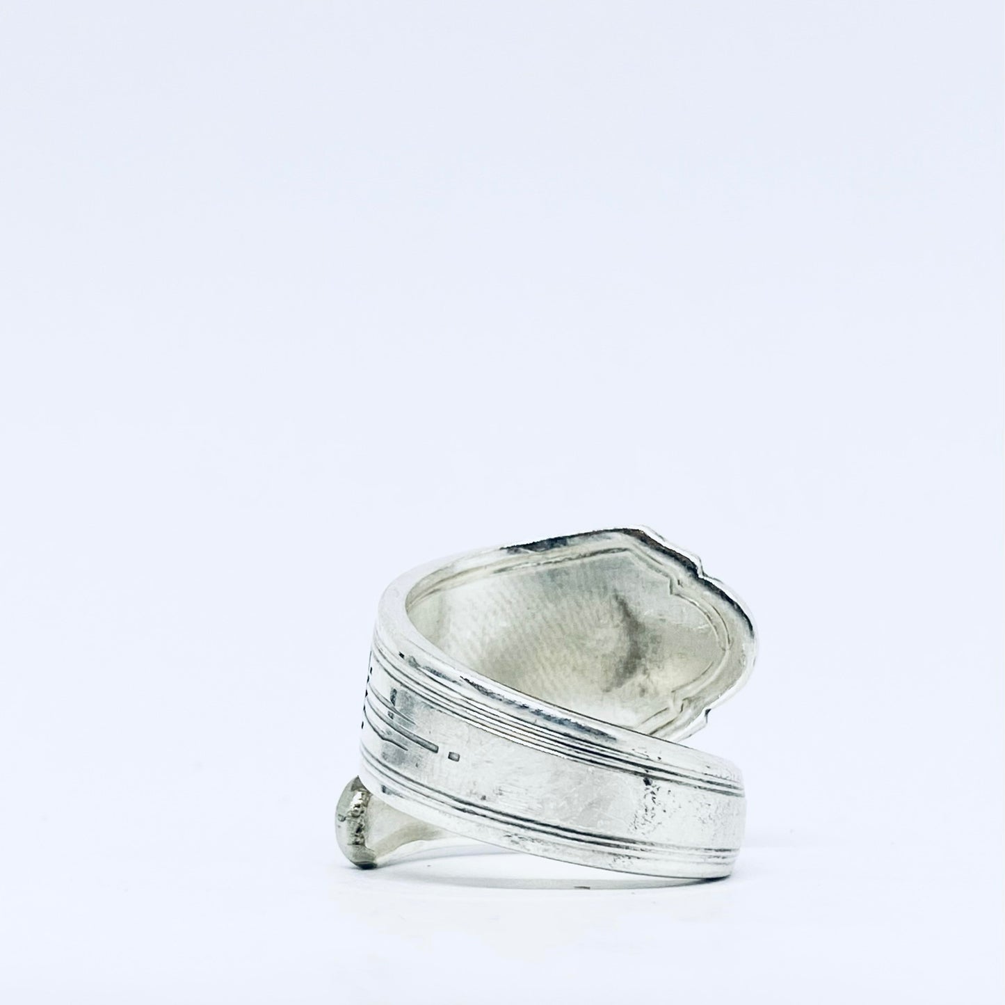 Anello Artigianale con Iniziale S