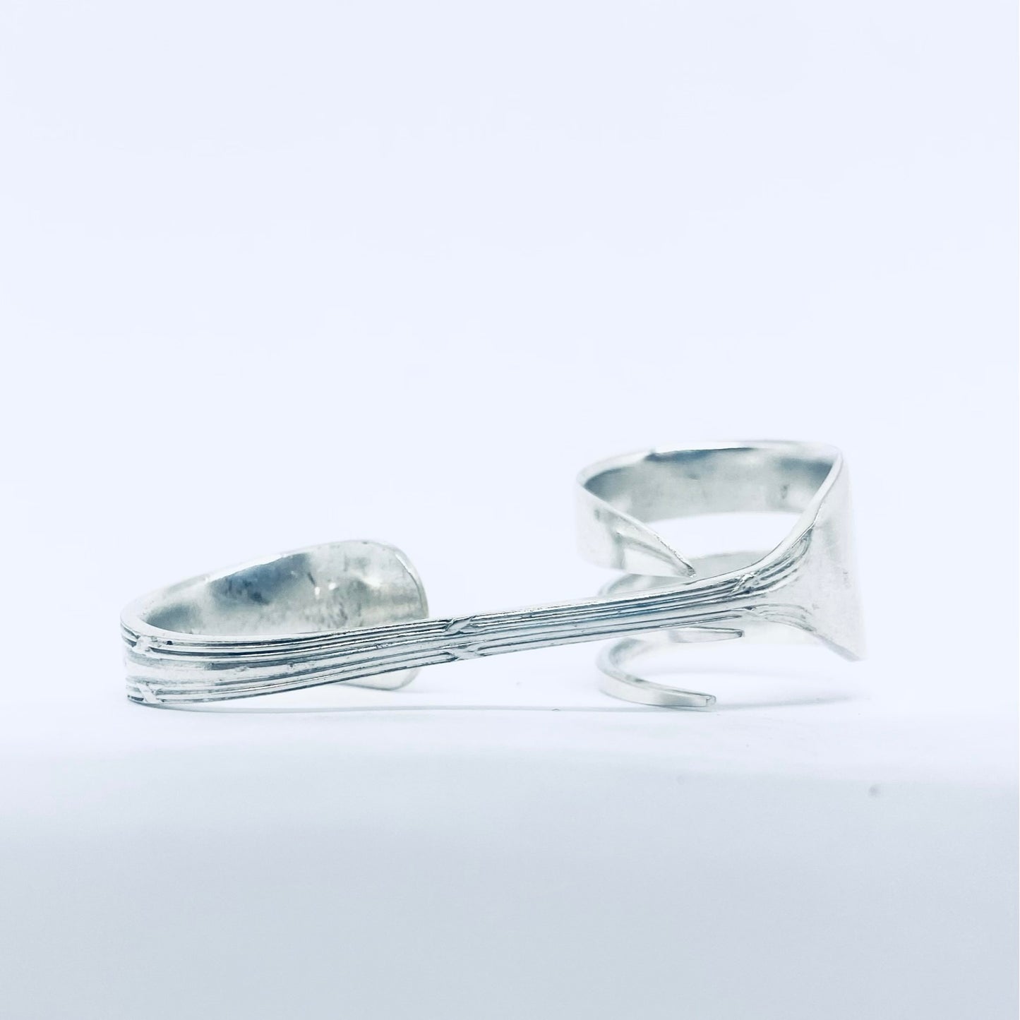 Anello Artigianale FORCHETTINA Mod. TRIPLO TIRAPUGNI Realizzato con Antica posata in Argento (Prima Metà del ’900)