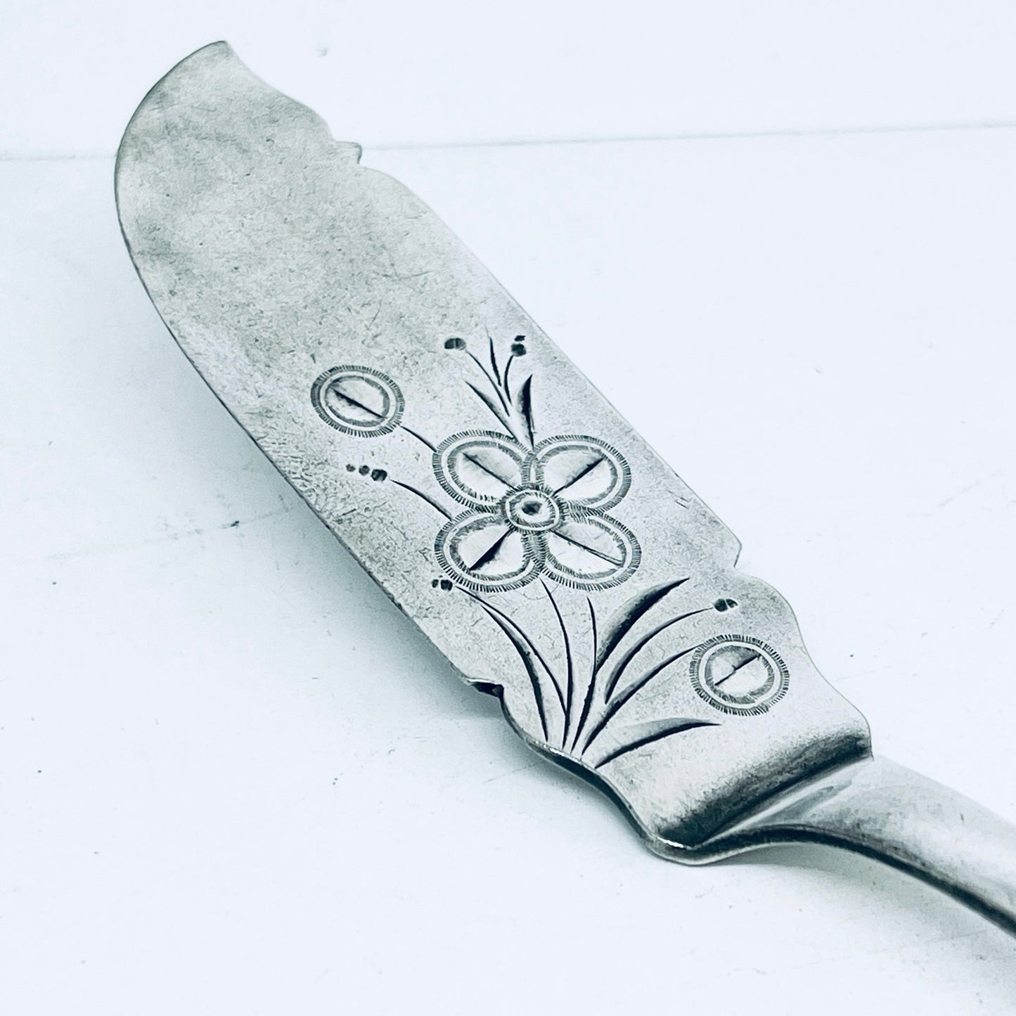 Bracciale Artigianale Mod. MASTER BUTTER KNIFE Realizzato con Antica posata in Argento (Prima Metà del ’900)
