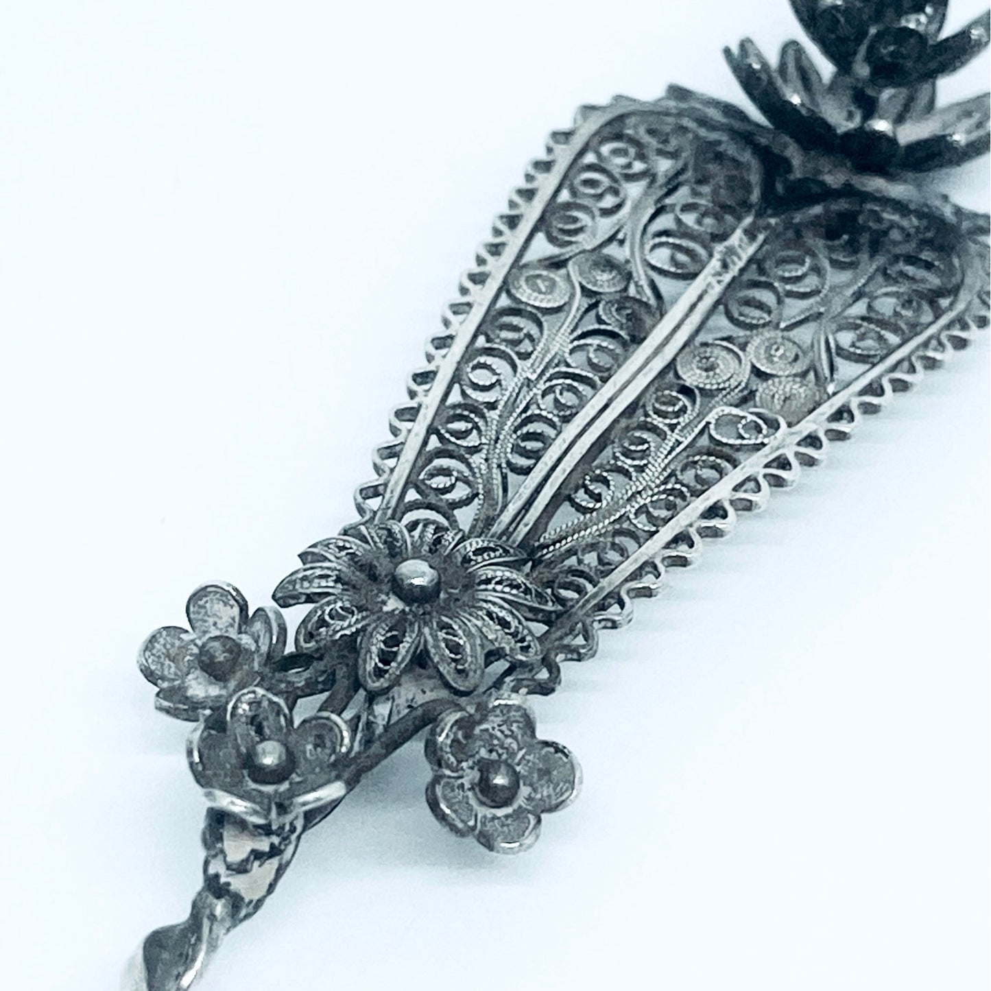 Pendente Artigianale FILIGRANA Mod. MANICO Realizzato con Antica Posata in Argento (Prima Metà del ’900)