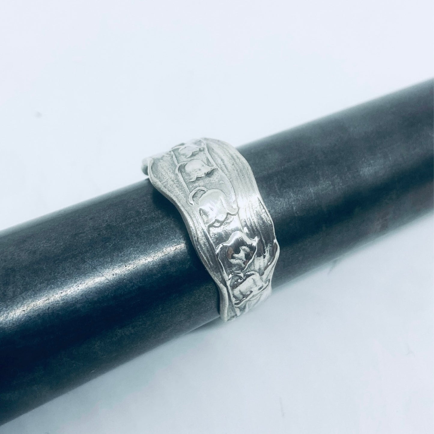 Anello Artigianale MUGHETTO Mod. CLASSICO/SPIRALE Realizzato con Antica posata in Argento (Prima Metà del ’900)