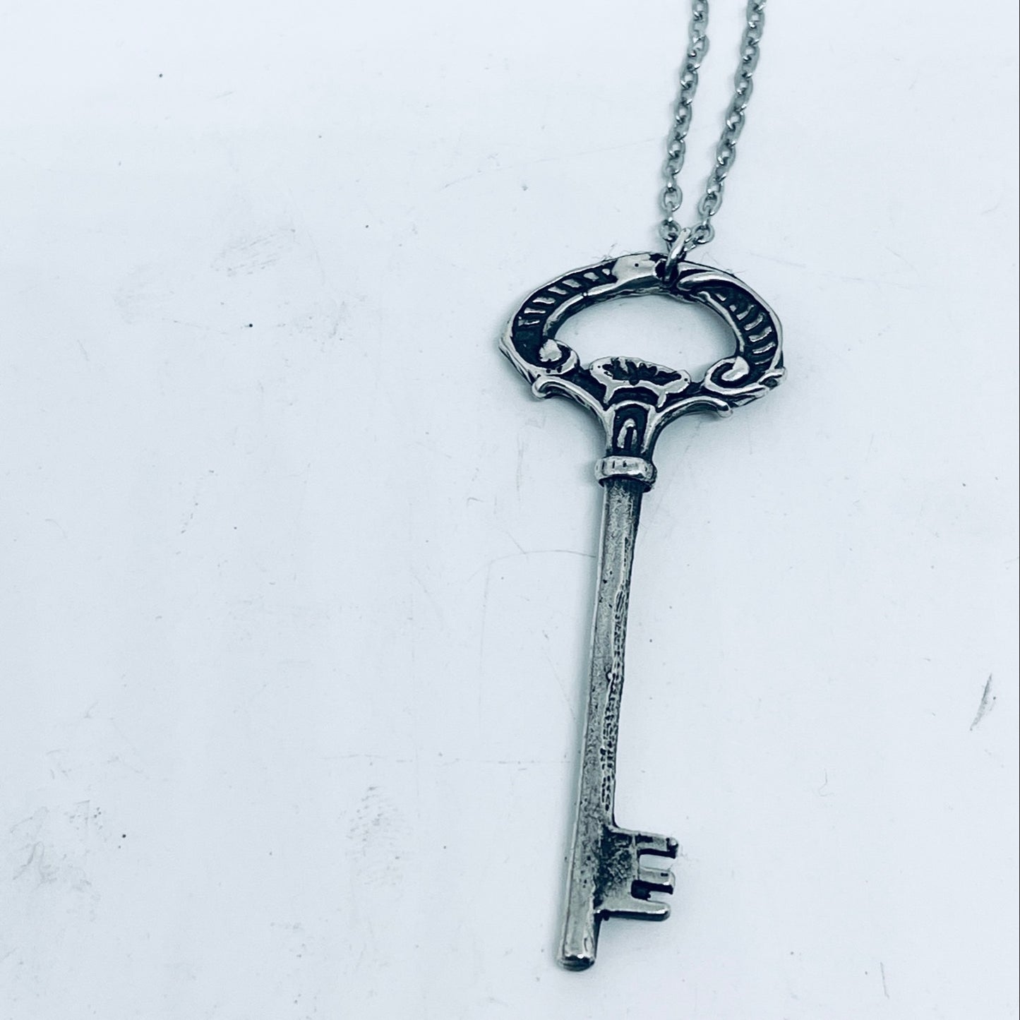 Pendente Artigianale Mod. CHIAVE Realizzato con Antica Chiave in Argento (Prima Metà del ’900)