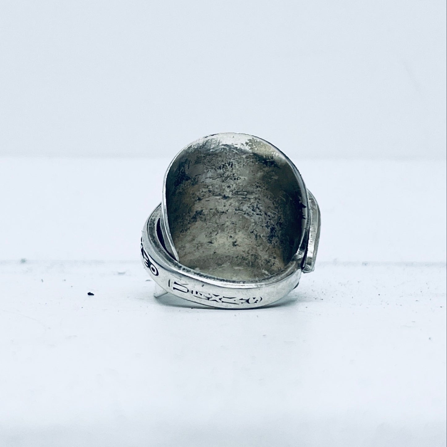 Anello Artigianale THE ALAMO Mod. INTERO Realizzato con intero Antico Cucchiaino in Argento (Prima Metà del ’900)