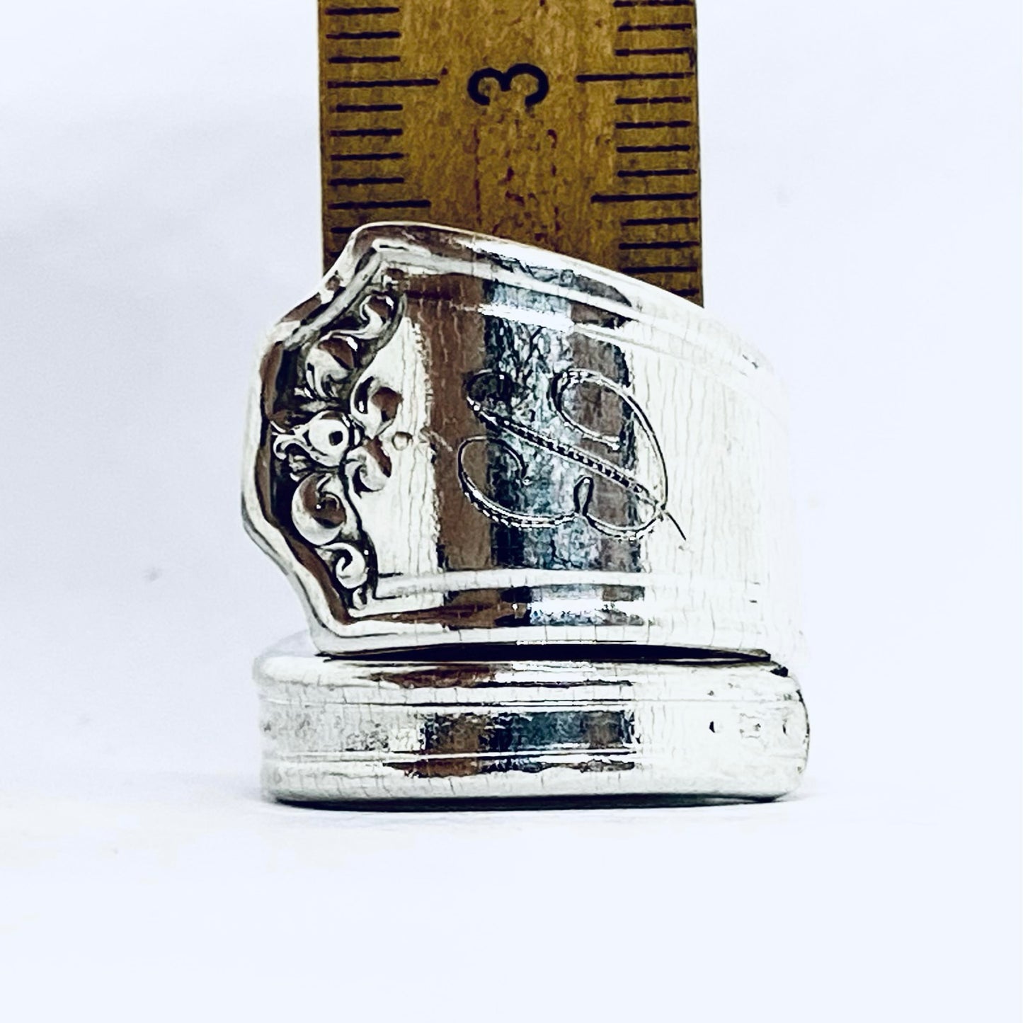 Anello Artigianale INIZIALE B Realizzato con Antica posata in Argento (Prima Metà del '900)
