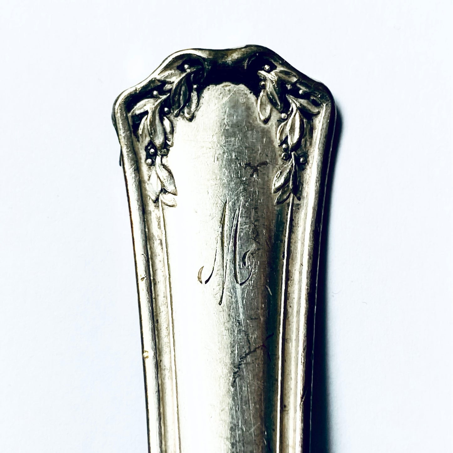 Anello Artigianale con Iniziale M