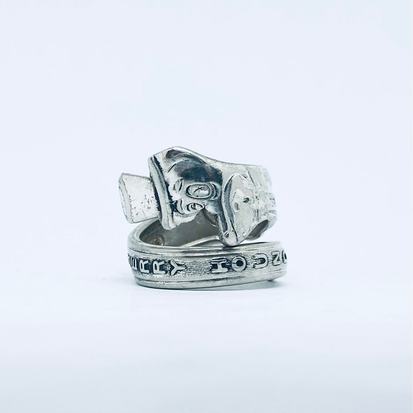 Anello Artigianale HUCKLEBERRY Mod. SPIRALE Realizzato con Antica posata in Argento (Prima Metà del ’900)