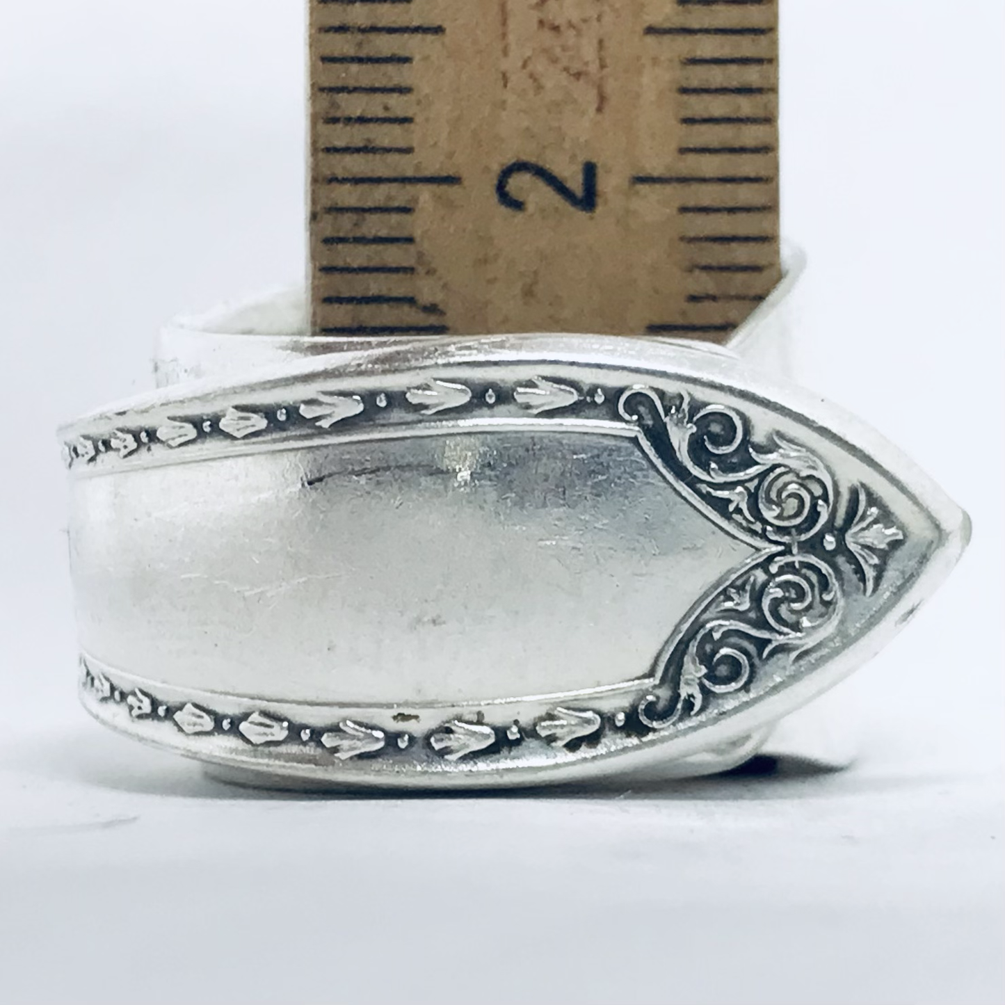 Anello Artigianale Mod. SPALMABURRO Realizzato con intero Antico Cucchiaino in Argento (Prima Metà del ’900)