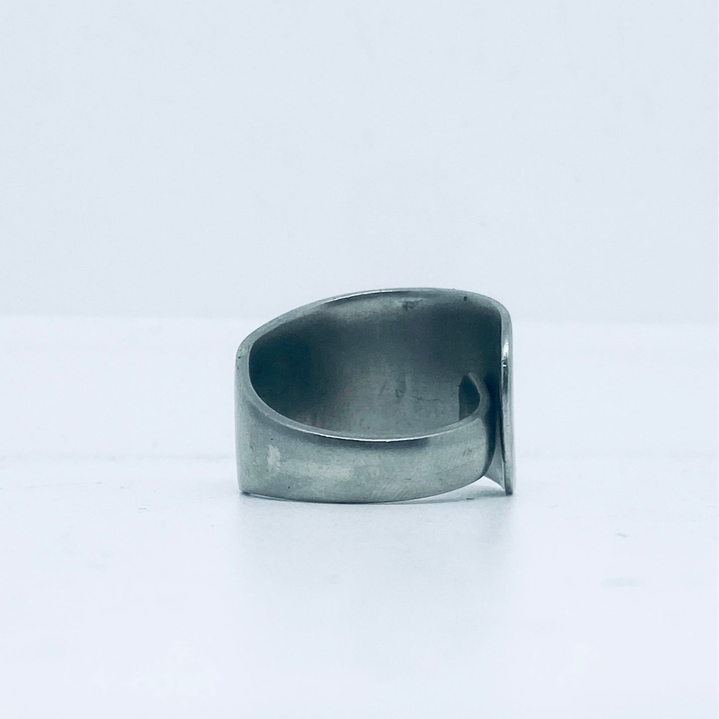 Anello Artigianale con Iniziale S