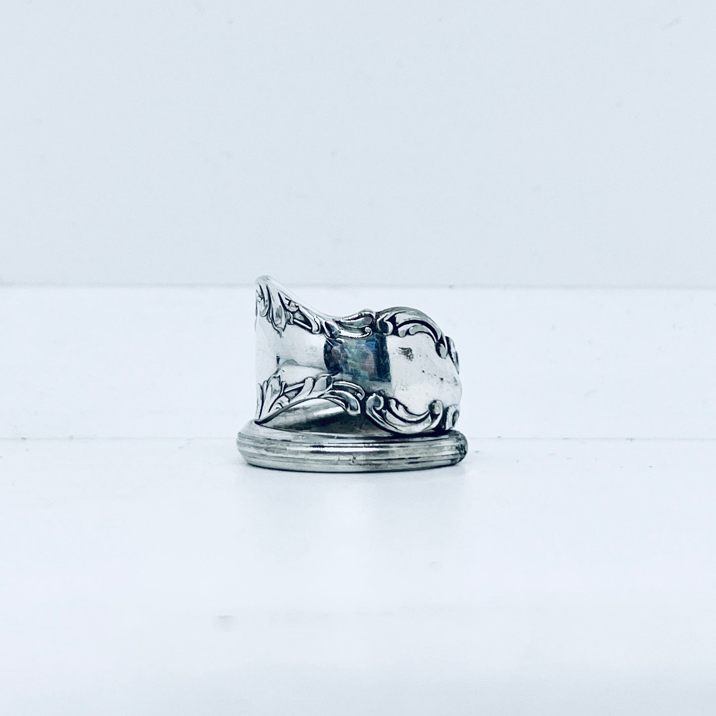 Anello Artigianale Mod. SPIRALE Realizzato con Antica posata in Argento (Prima Metà del ’900)