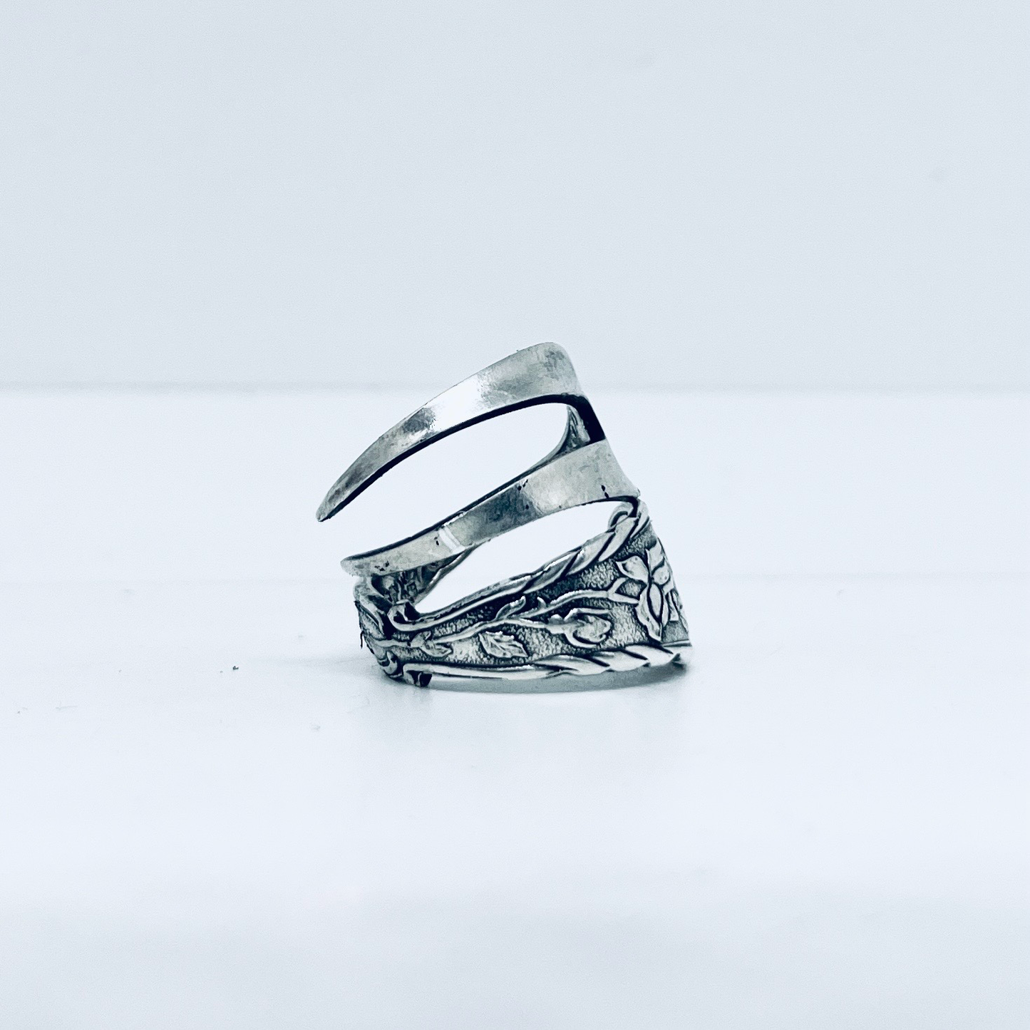 Anello Artigianale Mod. FORCHETTINA ROSE Realizzato con intera antica forchettina in Argento (Prima Metà del ’900)