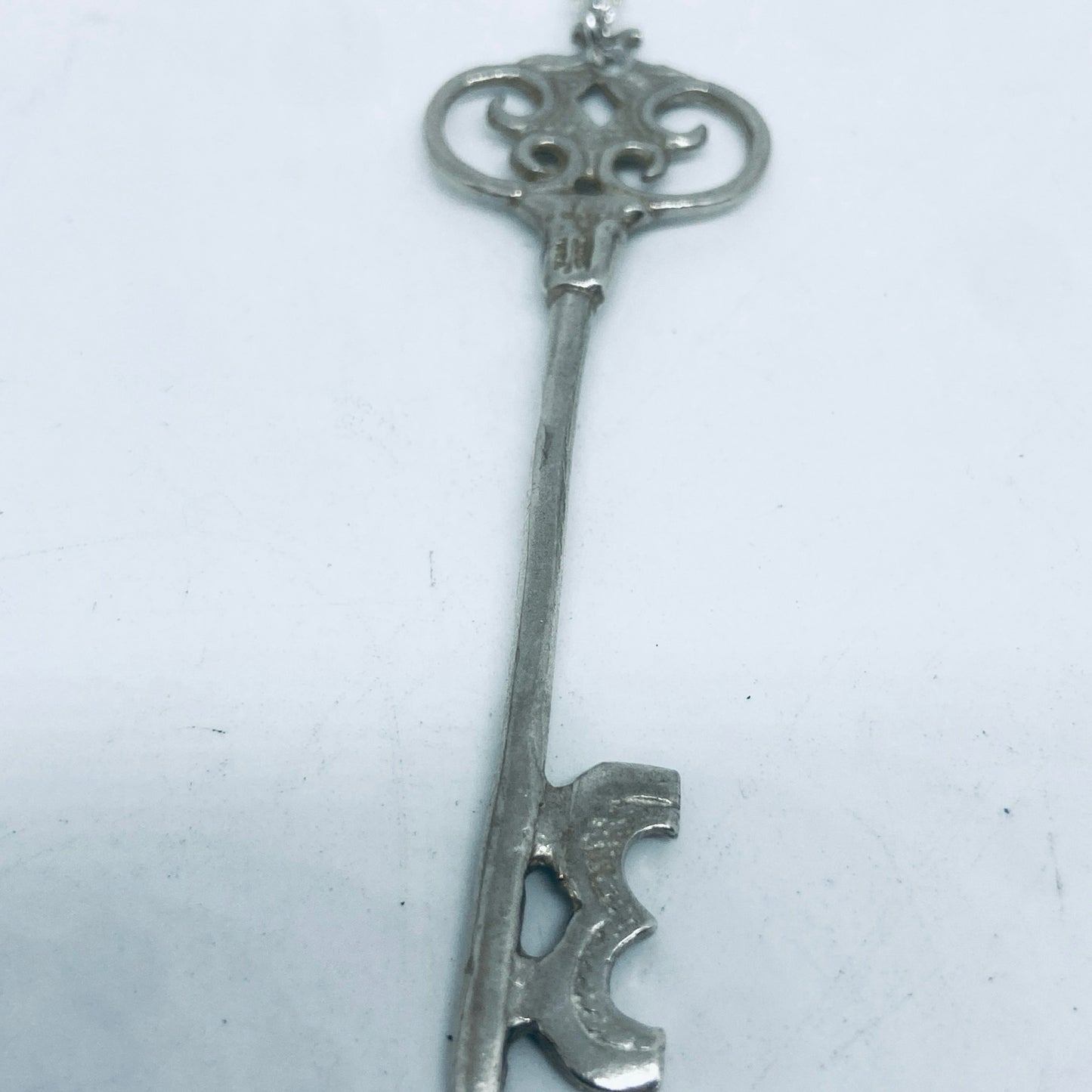 Pendente Artigianale Mod. CHIAVE Realizzato con Antica Chiave in Argento (Prima Metà del ’900)