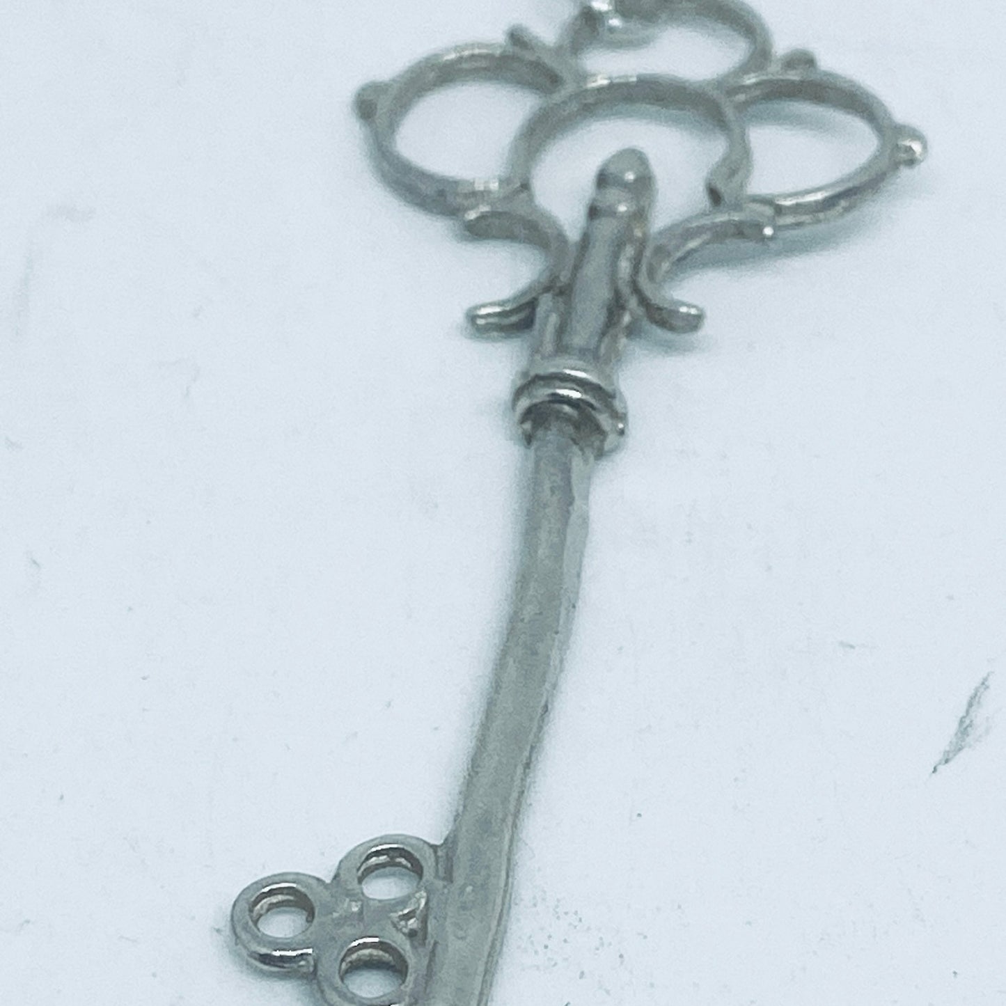 Pendente Artigianale Mod. CHIAVE Realizzato con Antica Chiave in Argento (Prima Metà del ’900)