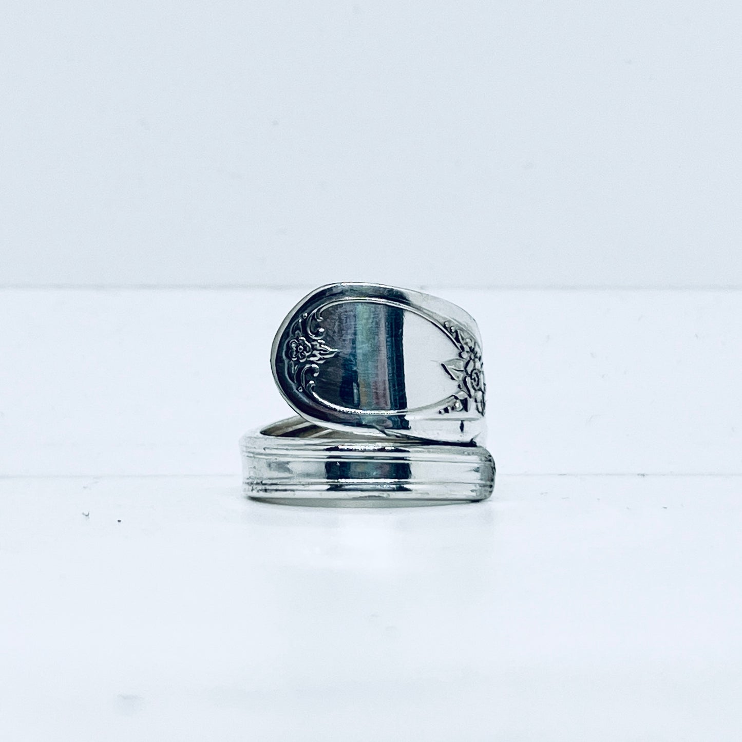 Anello Artigianale Mod. SPIRALE Realizzato con Antica posata in Argento (Prima Metà del ’900)