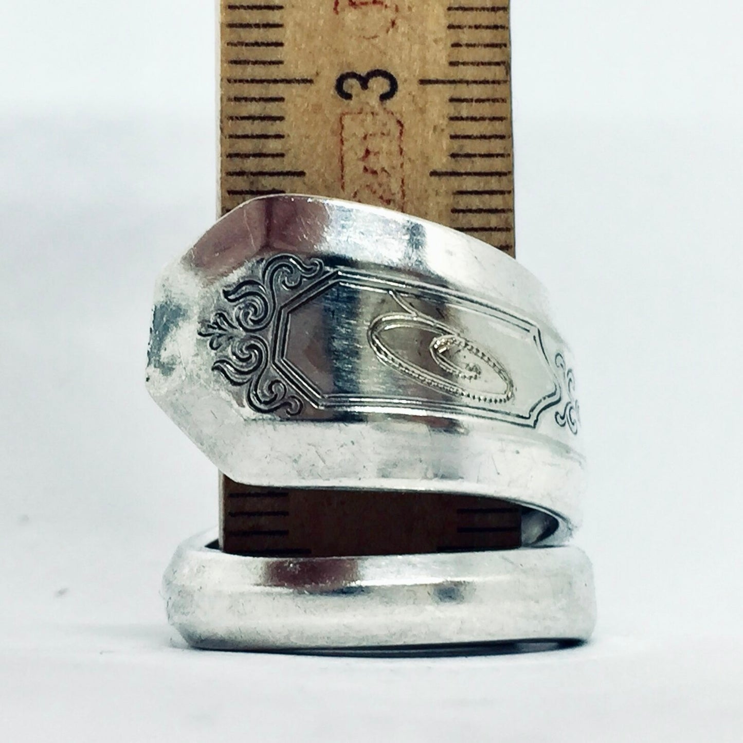 Anello Artigianale con Iniziale O