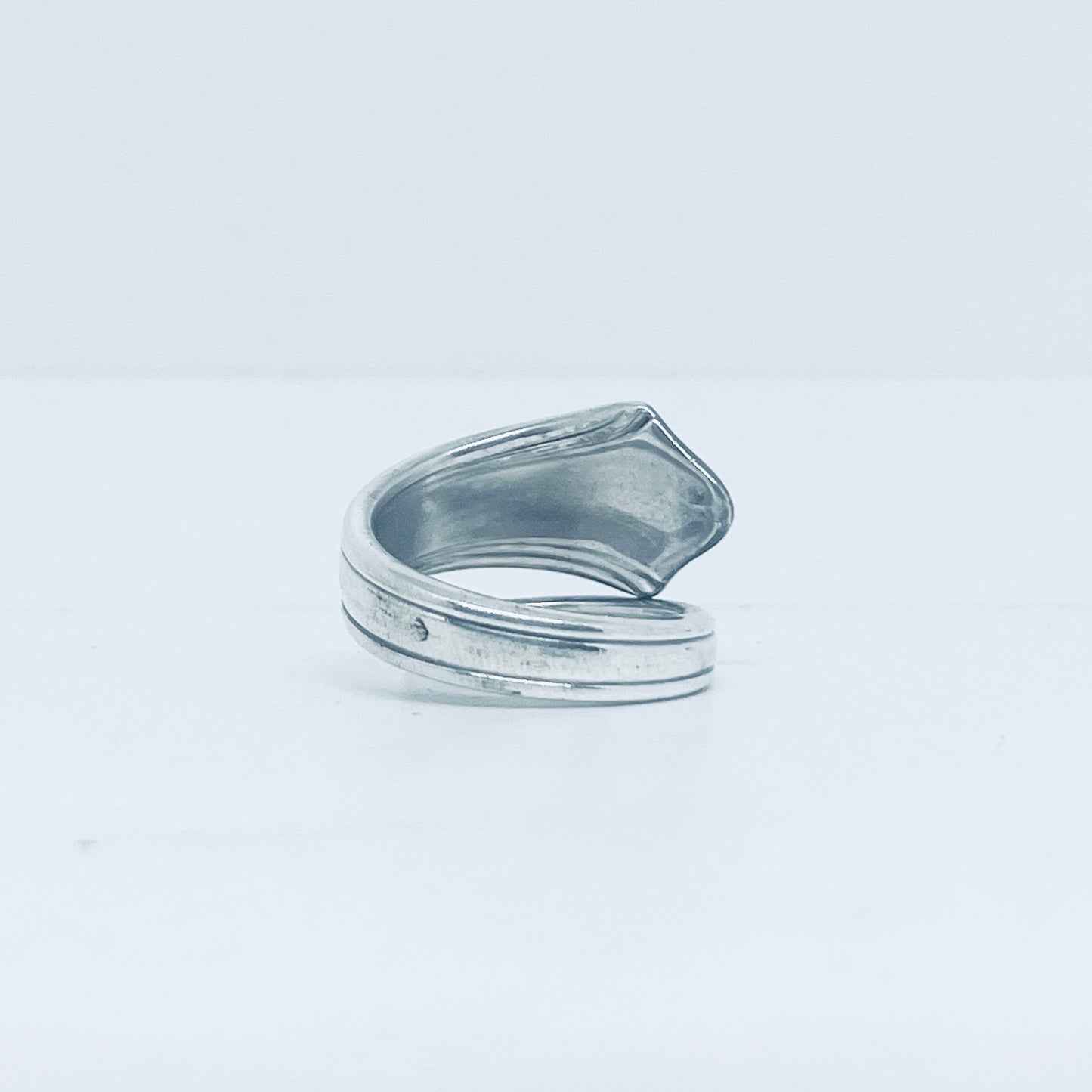 Anello Artigianale Mod. SPIRALE Realizzato con Antica posata in Argento (Prima Metà del ’900)