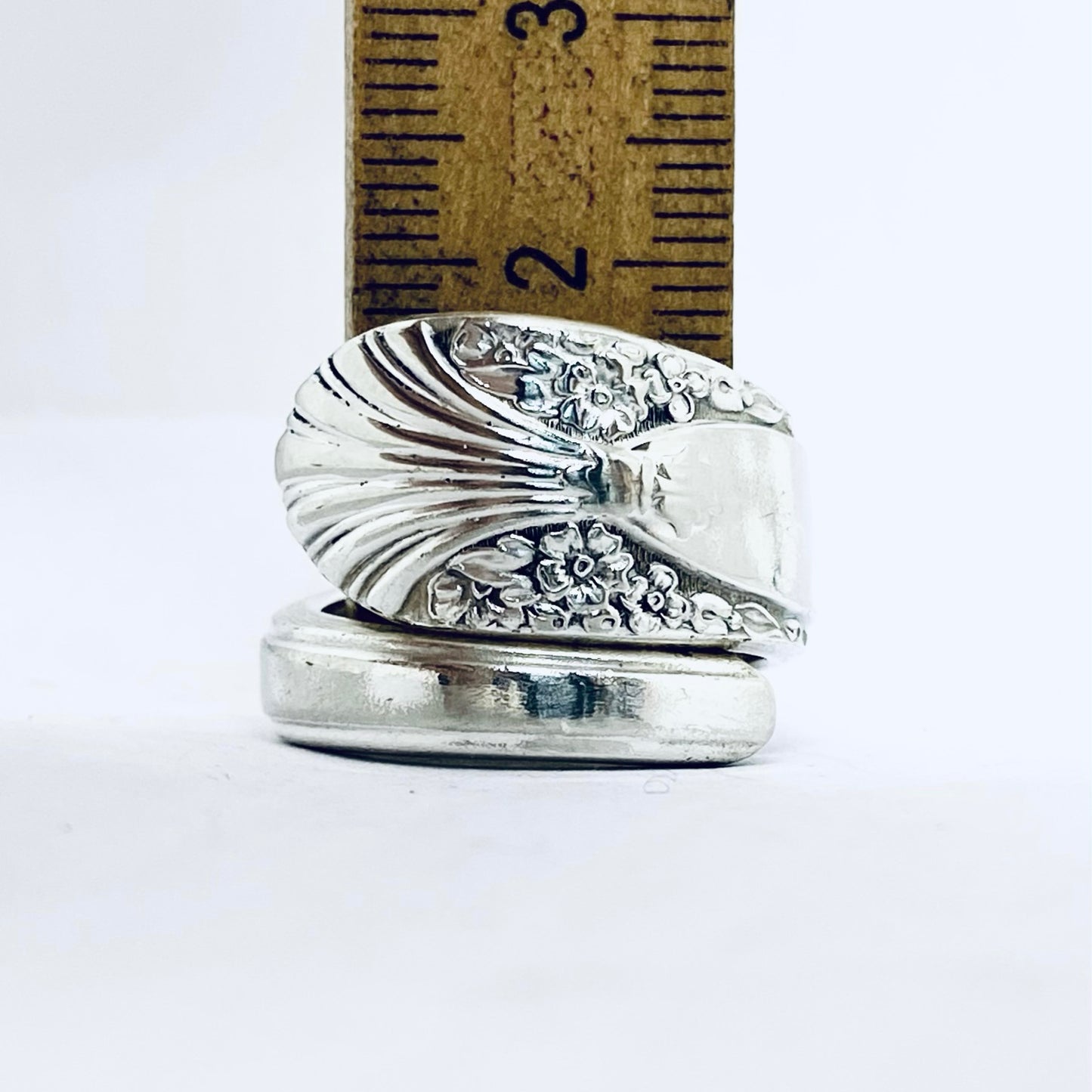 Anello Artigianale Mod. SPIRALE Realizzato con Antica posata in Argento (Prima Metà del ’900)