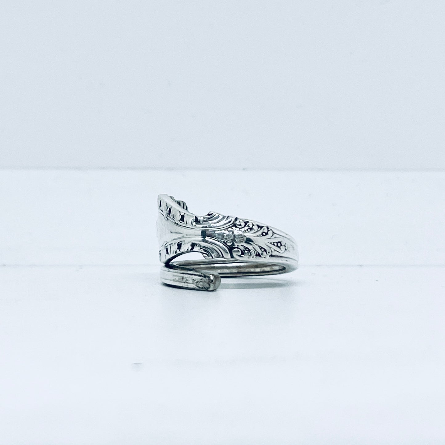 Anello Artigianale Mod. SPIRALE Realizzato con Antica posata in Argento (Prima Metà del ’900)