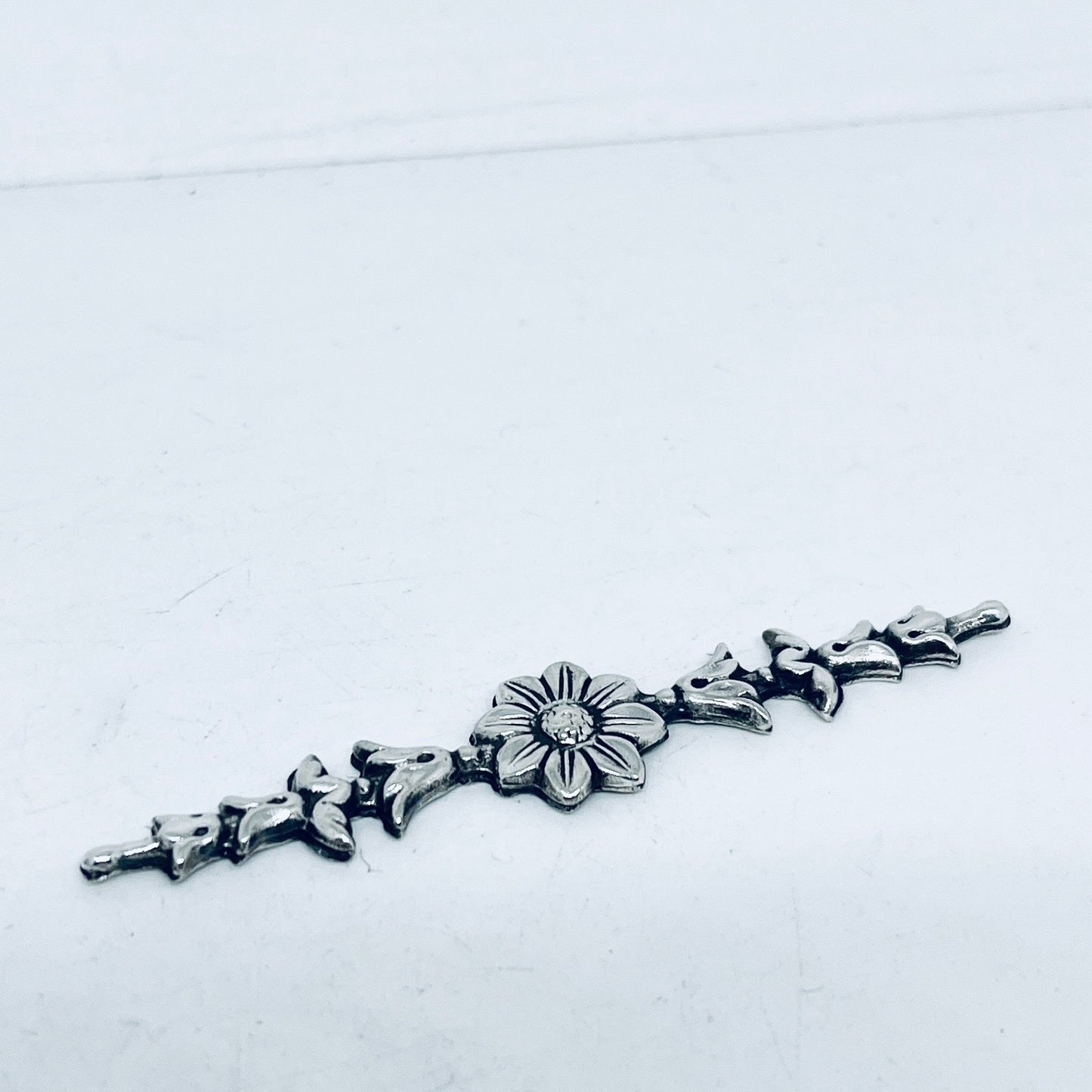 Anello Artigianale GIRASOLE Mod. SPILLA Realizzato con Antica spilla in Argento (Prima Metà del ’900)