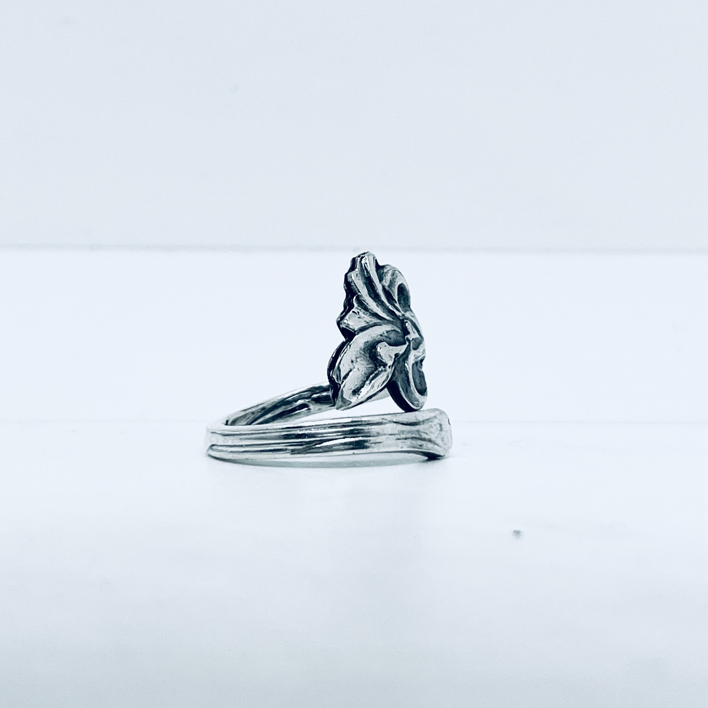 Anello Artigianale GIGLIO Mod. SPIRALE Realizzato con Antica posata in Argento (Prima Metà del ’900)