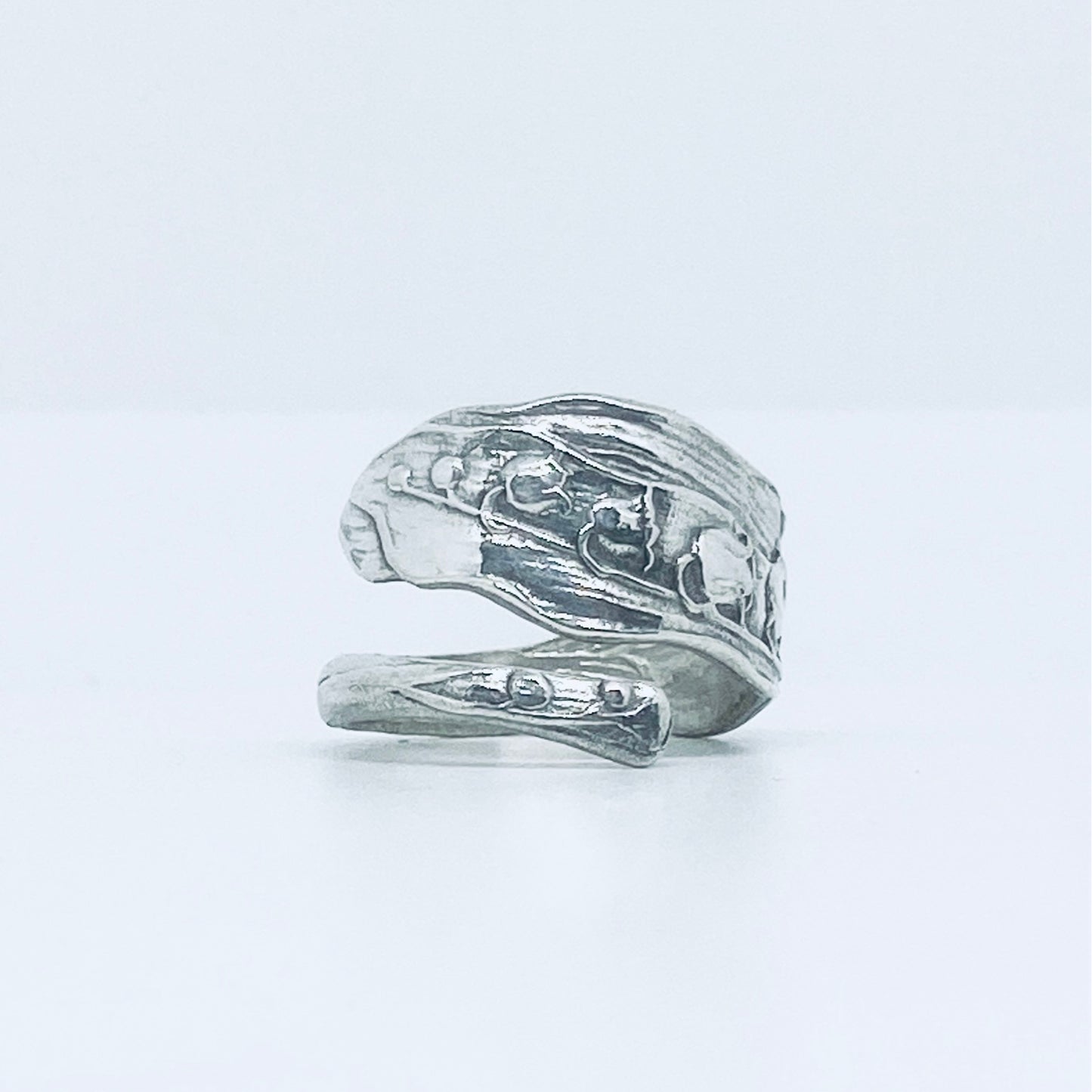 Anello Artigianale MUGHETTO Mod. CLASSICO/SPIRALE Realizzato con Antica posata in Argento (Prima Metà del ’900)