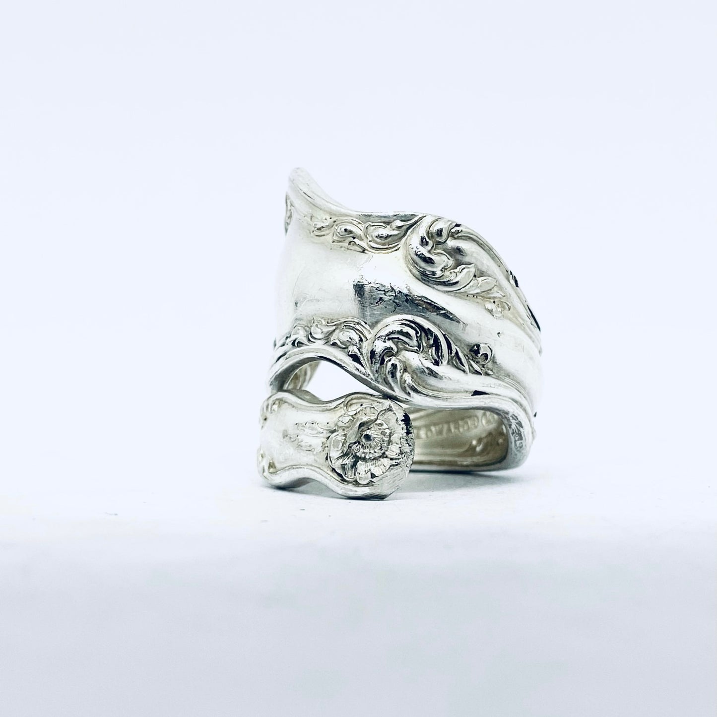Anello Artigianale Mod. SPIRALE Realizzato con Antica posata in Argento (Prima Metà del ’900)